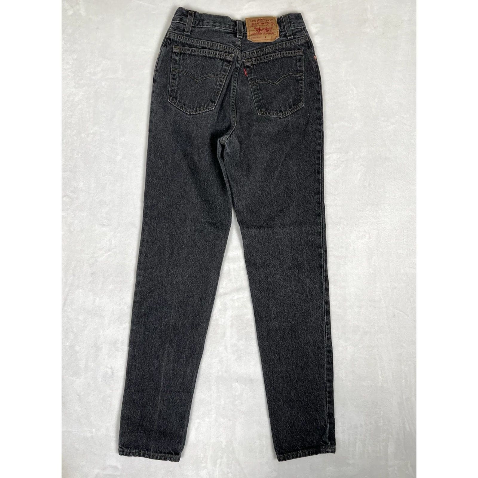 Levi's VINTAGE Levi’s 501 Jeans Black Denim Women’s 5 M Made In USA Womens Jeans 32in Inseam Tapered USA 80s 90s Size 27" / US 4 / IT 40 - 5 Thumbnail