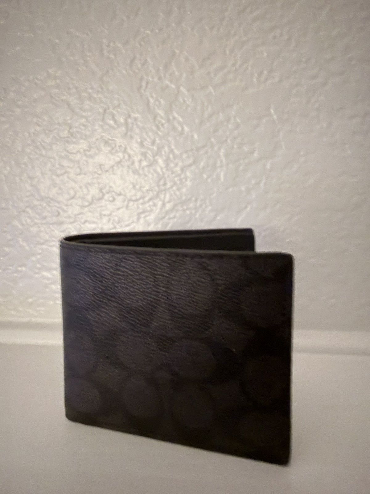 Coach Black Couch Wallet with ID and card pockets Size ONE SIZE - 1 Thumbnail