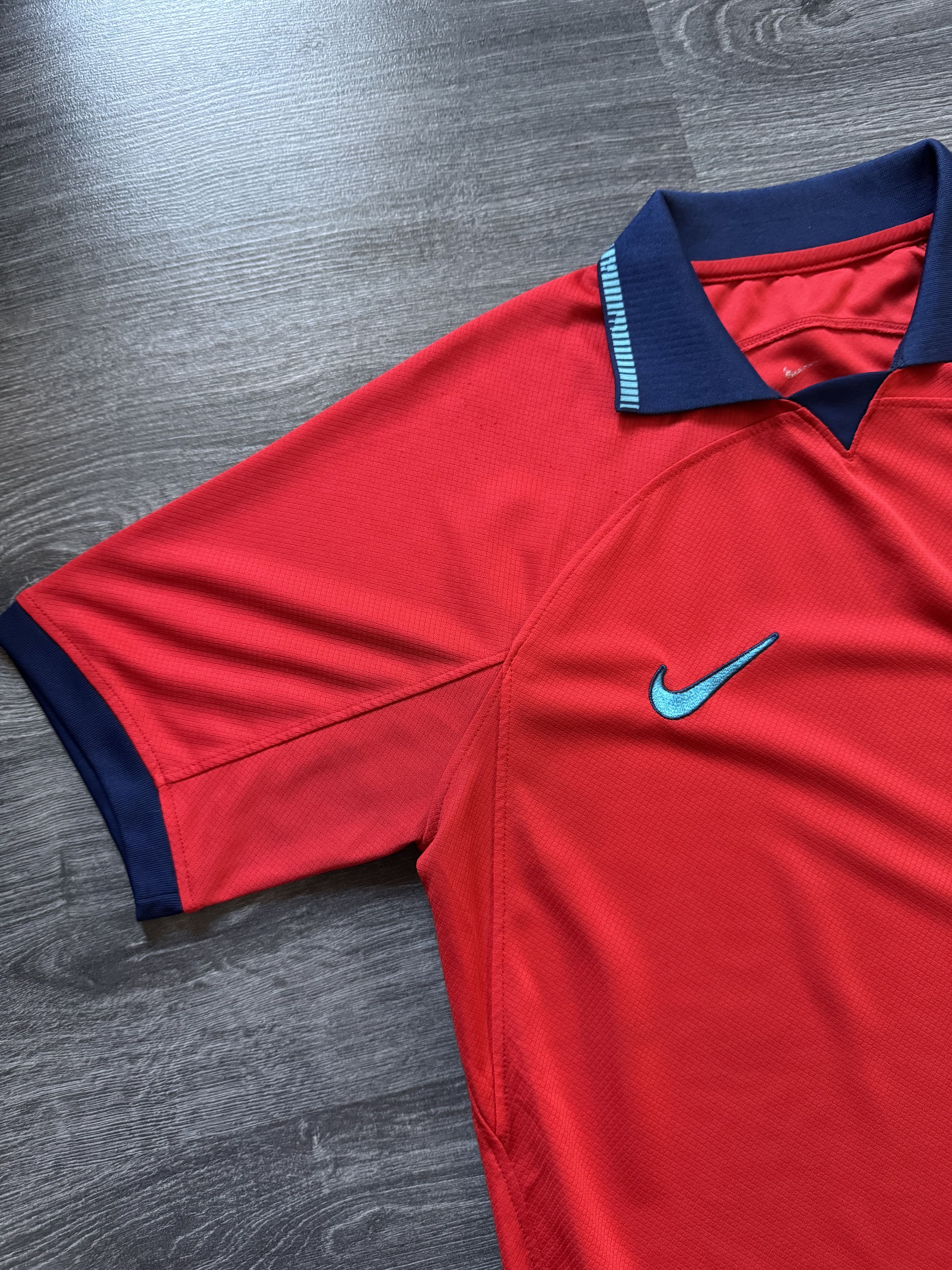 Nike Nike England Men’s soccer jersey drill Size US L / EU 52-54 / 3 - 4 Thumbnail