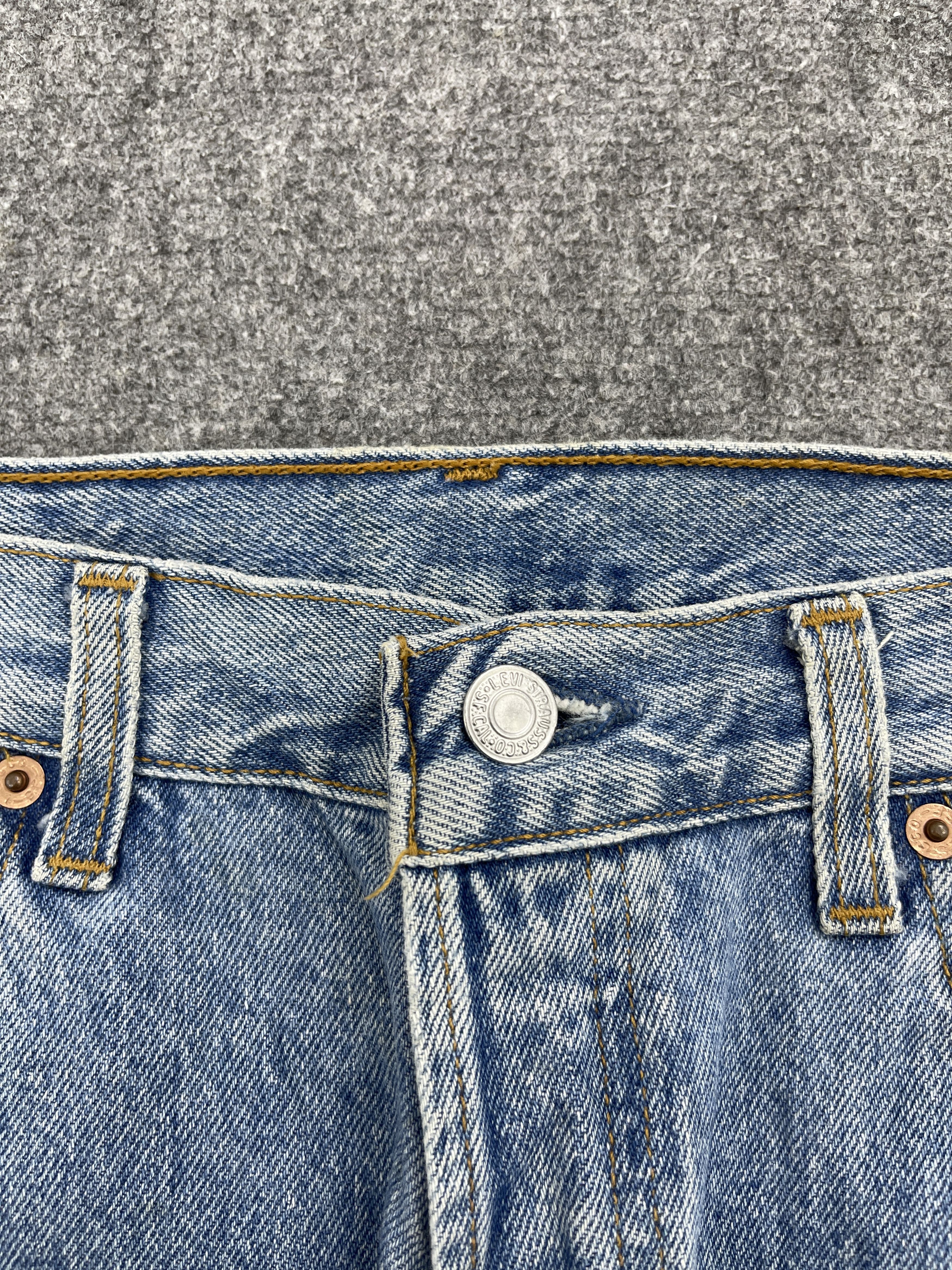 Levi's × Vintage Vintage 90s Levi's 501 Light Washed Jeans Size US 32 / EU 48 - 10 Thumbnail