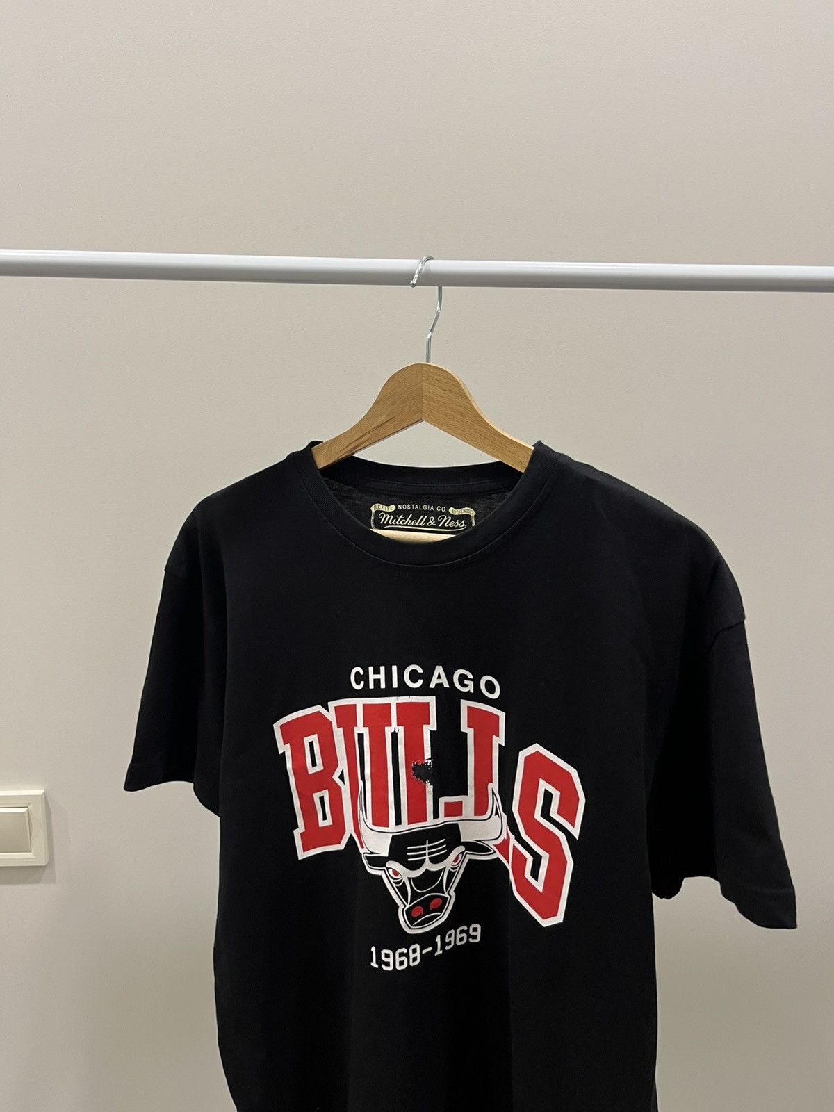 NBA Vintage Chicago Bulls Tshirt Black Big Logo Y2K NBA Size US M / EU 48-50 / 2 - 2 Thumbnail