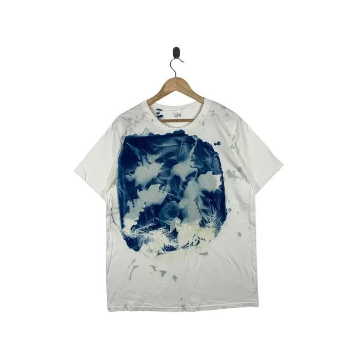 Vintage HANES HAND PRINT Artwork Illustration Smoke