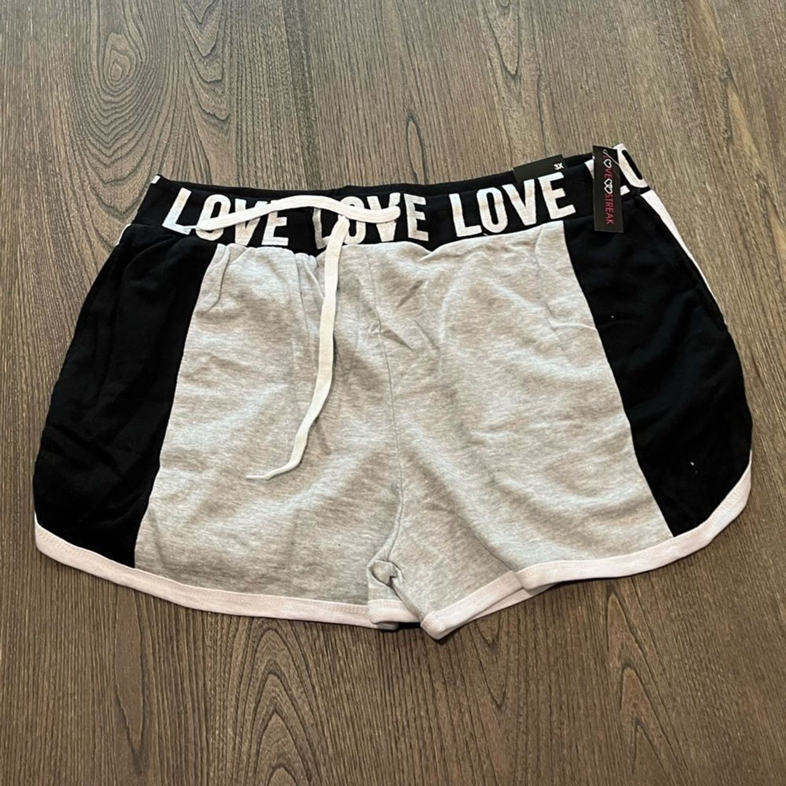 Vintage NWT Love Streak Womens Cotton Track Gym Shorts Size 3X Size 42" / US 20 - 1 Thumbnail