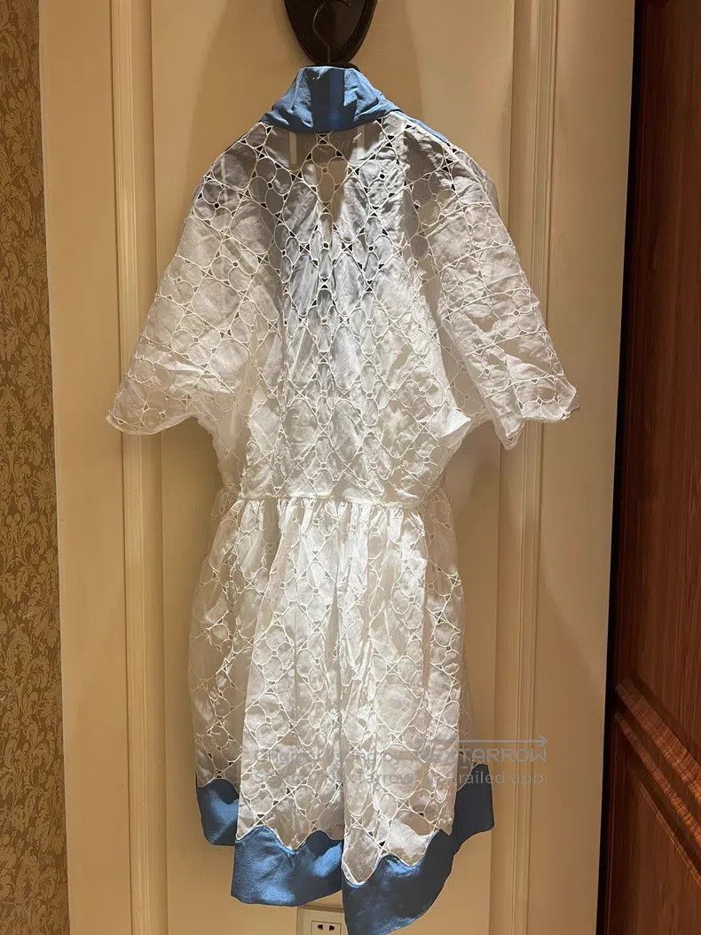 Valentino Valentino dress Size M / US 6-8 / IT 42-44 - 2 Thumbnail