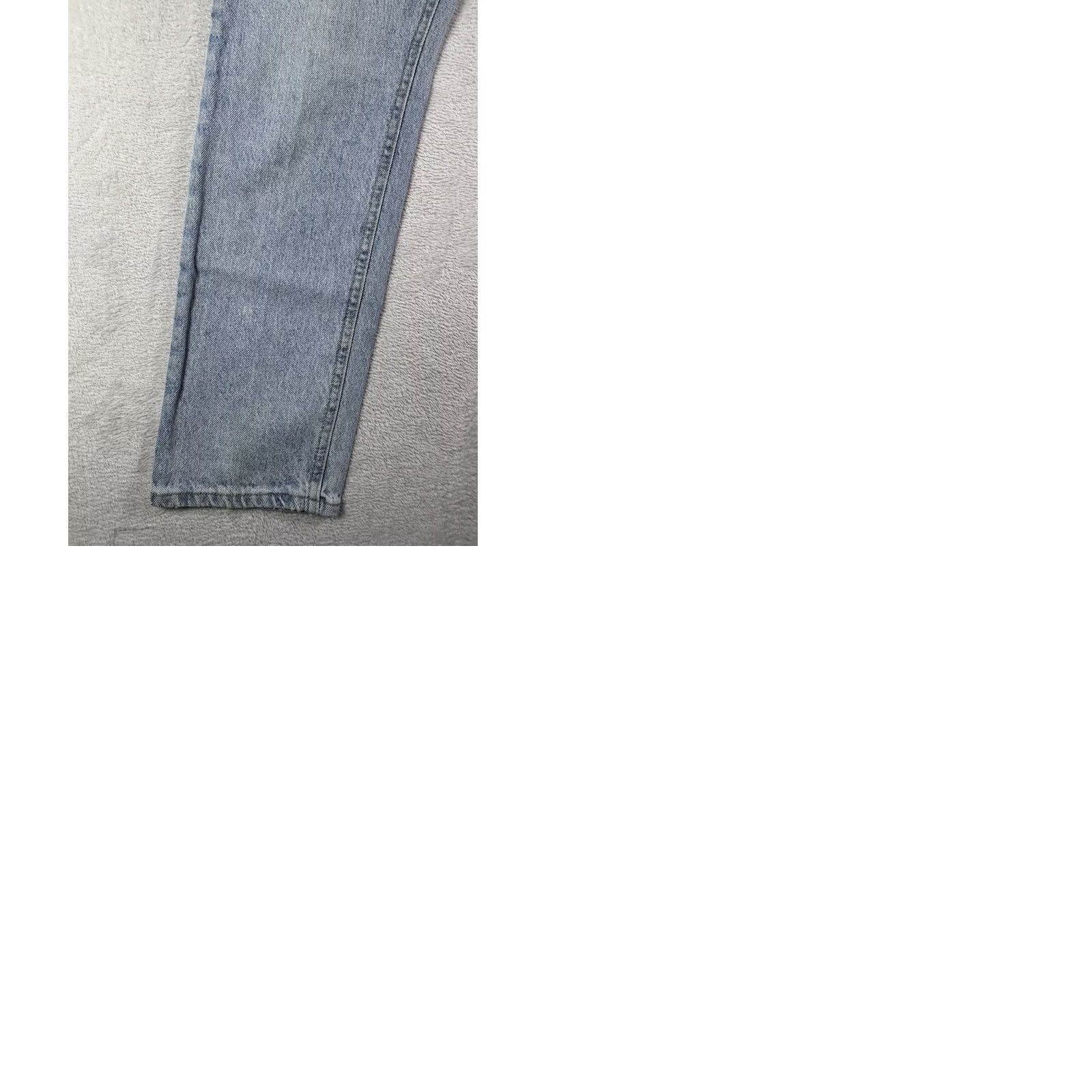 Lee VINTAGE Lee Jeans Men’s Straight Leg Size 32x30 Light Blue Wash USA 5-Pocket Denim Jeans Regular Fit Size US 32 / EU 48 - 10 Thumbnail