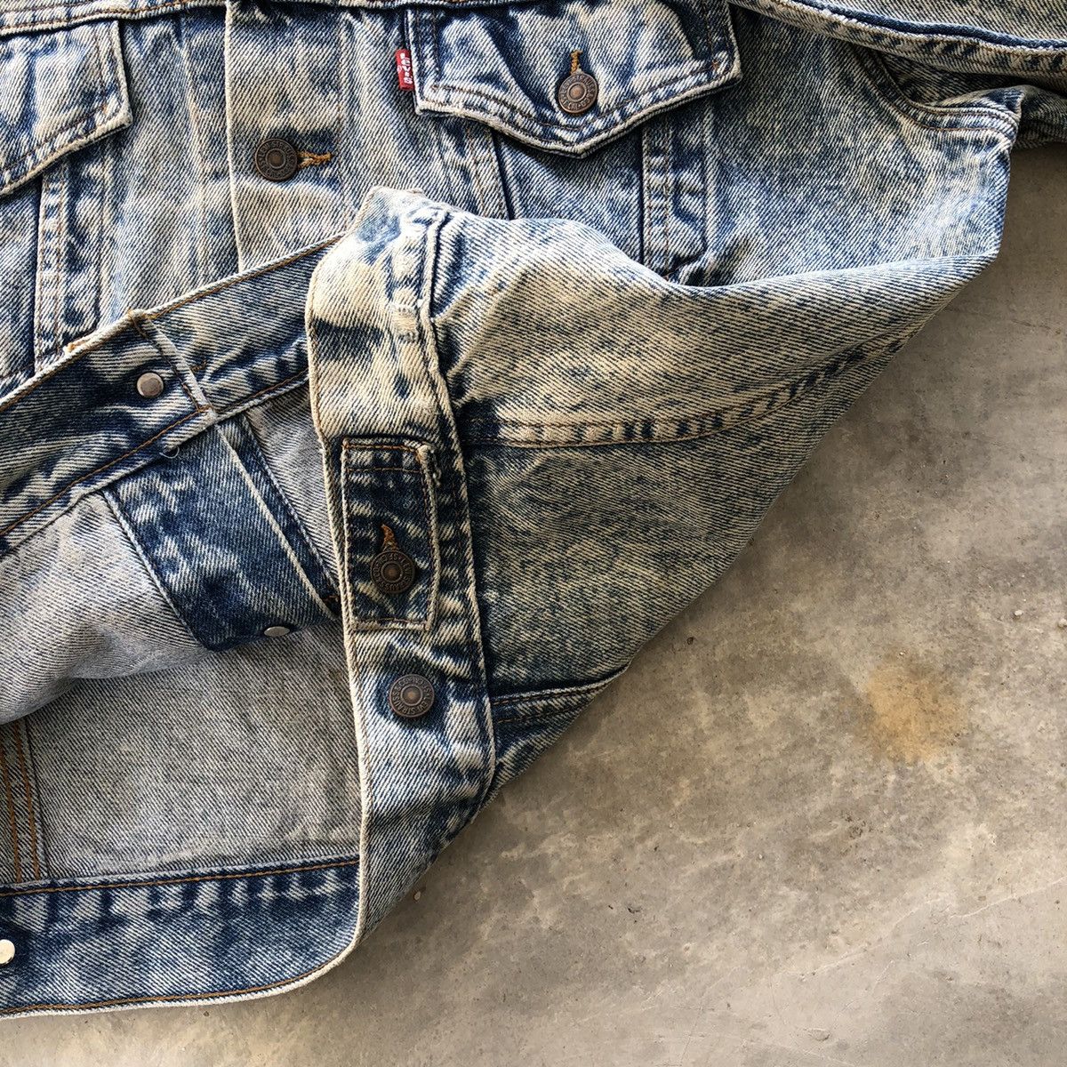 LEVI'S 70507 0219 Acid Wash Denim Tucker Jacket