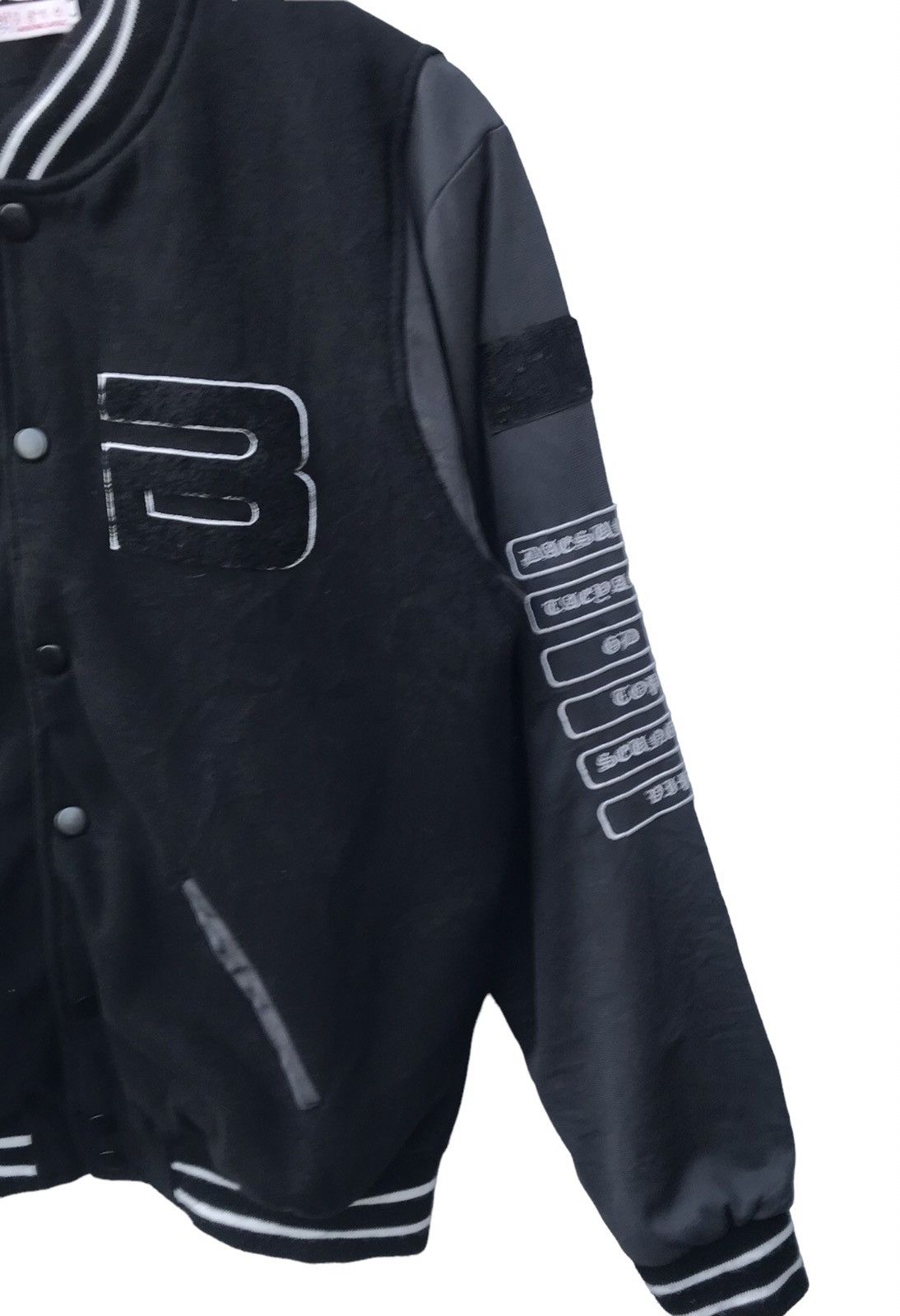 Band Tees BigBang K-Pop Band Varsity Jacket Size US M / EU 48-50 / 2 - 7 Thumbnail