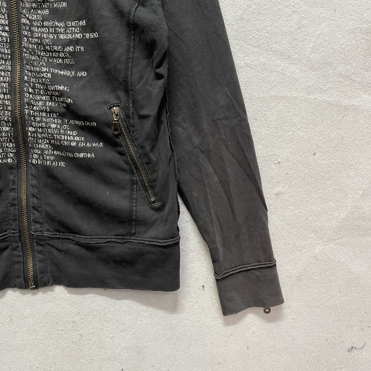 In The Attic 2000s In The Attic Graphic Zip Hoodie Punk Goth L Size US M / EU 48-50 / 2 - 4 Thumbnail