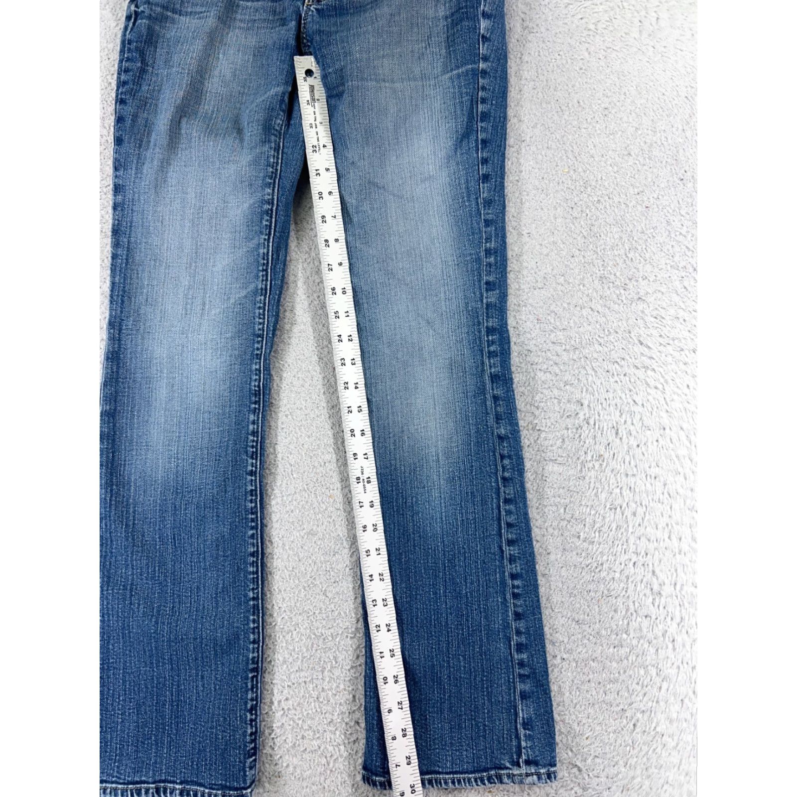 Gap GAP Jeans Bootcut Denim 25x30 Adult Women Blue Regular 6 Medium Wash 90s Retro Southwestern Womens Jeans Size 28" / US 6 / IT 42 - 7 Thumbnail