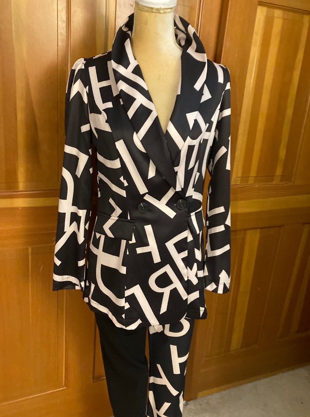 Designer × Other New, Women’s Lavishly Paris Letter Print Pantsuit. Size M / US 6-8 / IT 42-44 - 10 Thumbnail