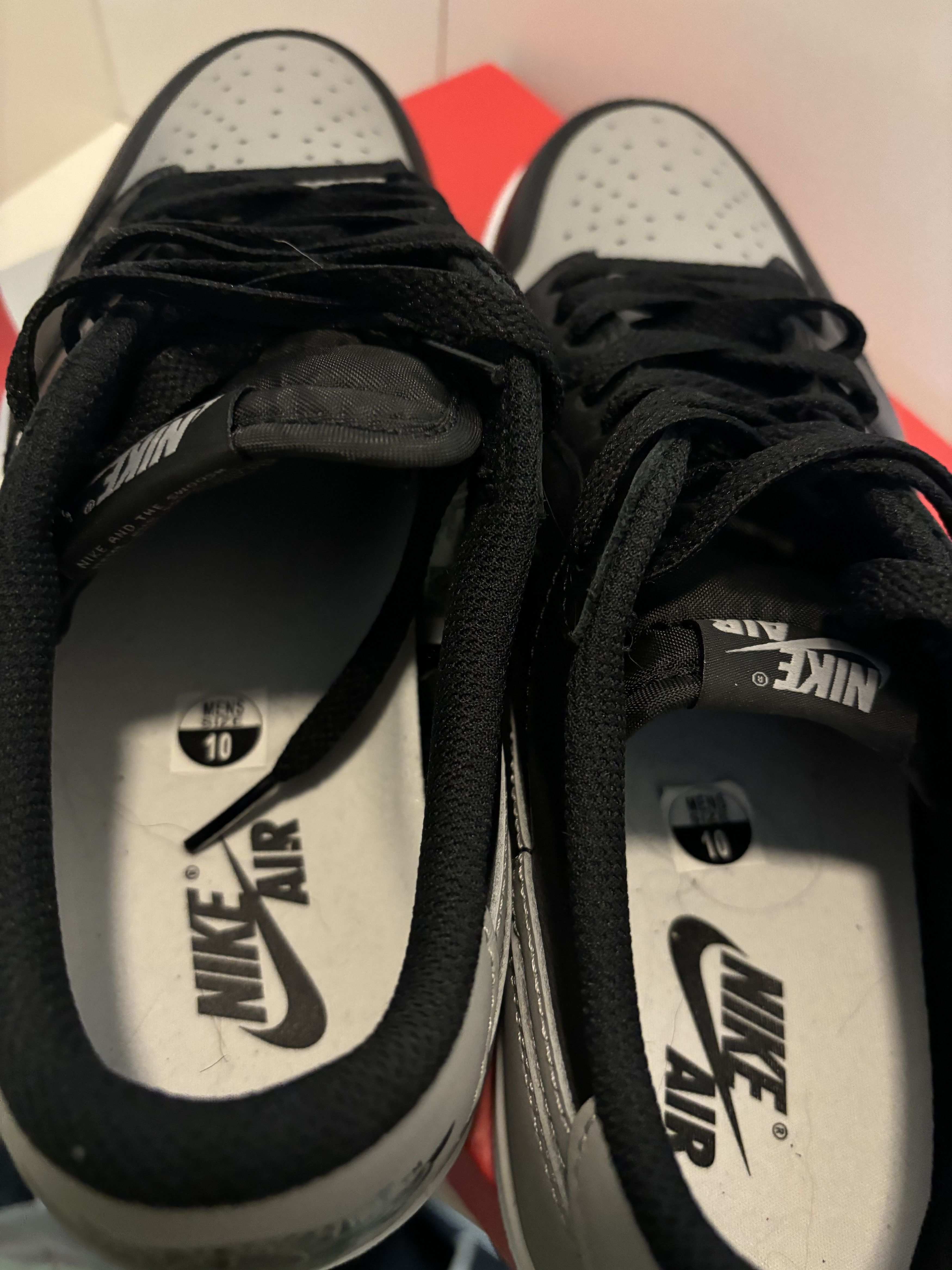 Nike Jordon 1 Retro Low OG Size US 10 / EU 43 - 5 Thumbnail