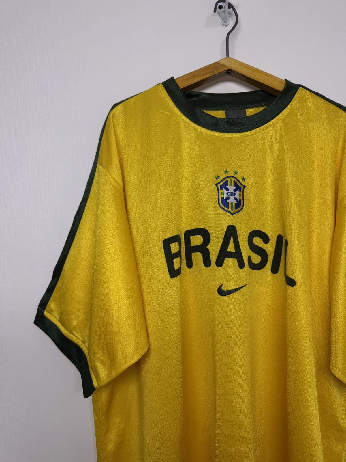Nike Vintage BRAZIL 2000/2002 HOME FOOTBALL SHIRT SOCCER JERSEY Size US XL / EU 56 / 4 - 8 Thumbnail