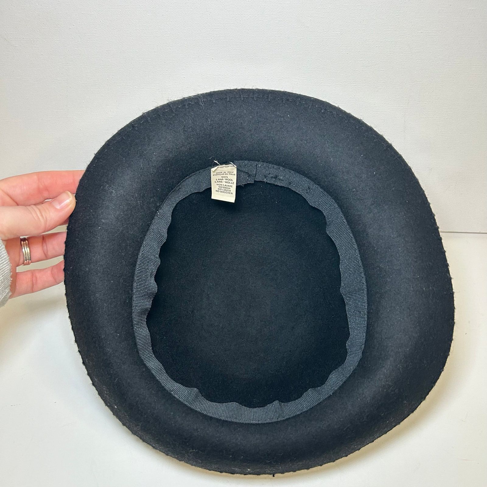 Vintage Vintage Classic Black Wool Hat Bowler Hat Made in Italy Hat Size ONE SIZE - 5 Thumbnail