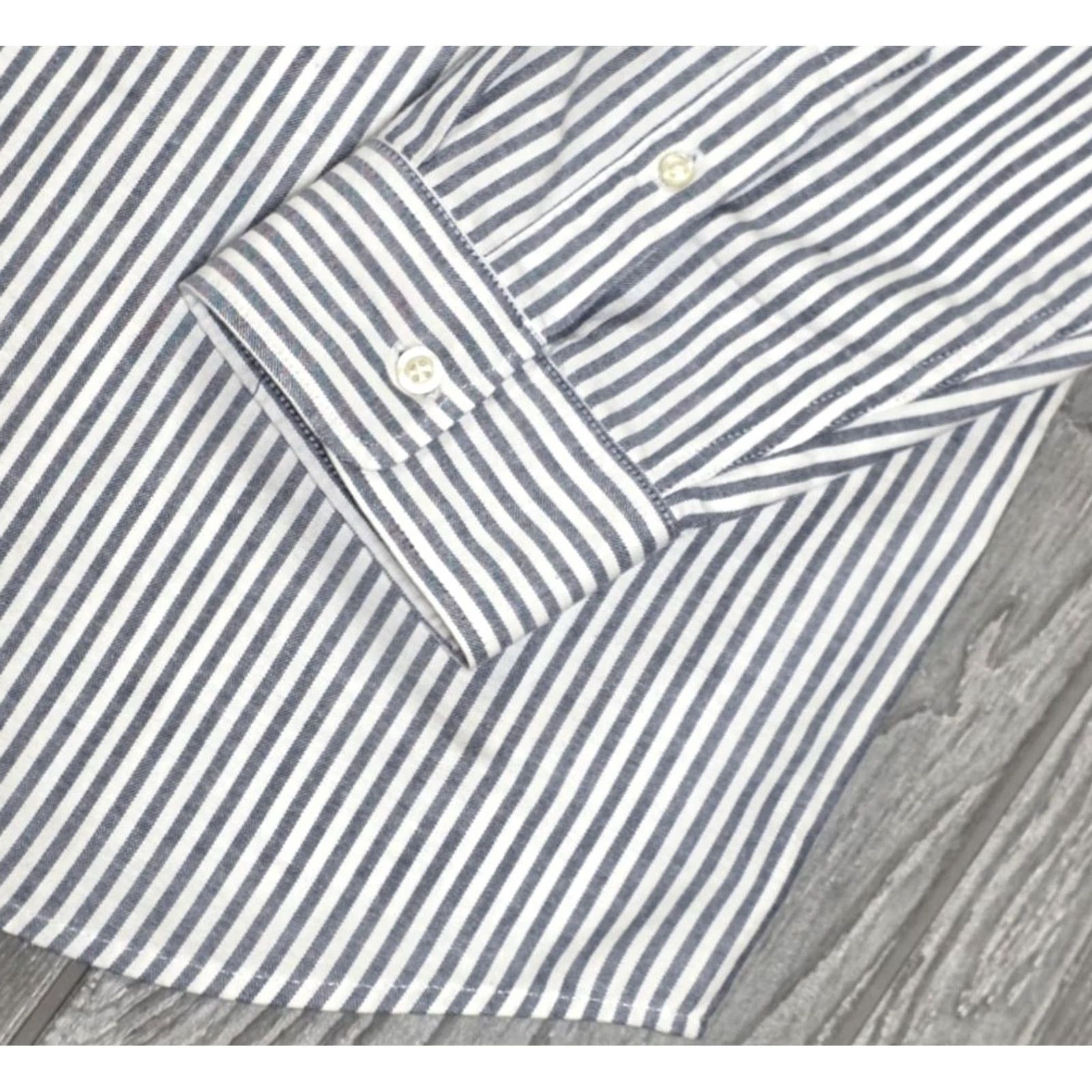 Gap Gap Oxford Button-Up Shirt Long Sleeve Gray White Stripe Mens XL Size US XL / EU 56 / 4 - 5 Thumbnail