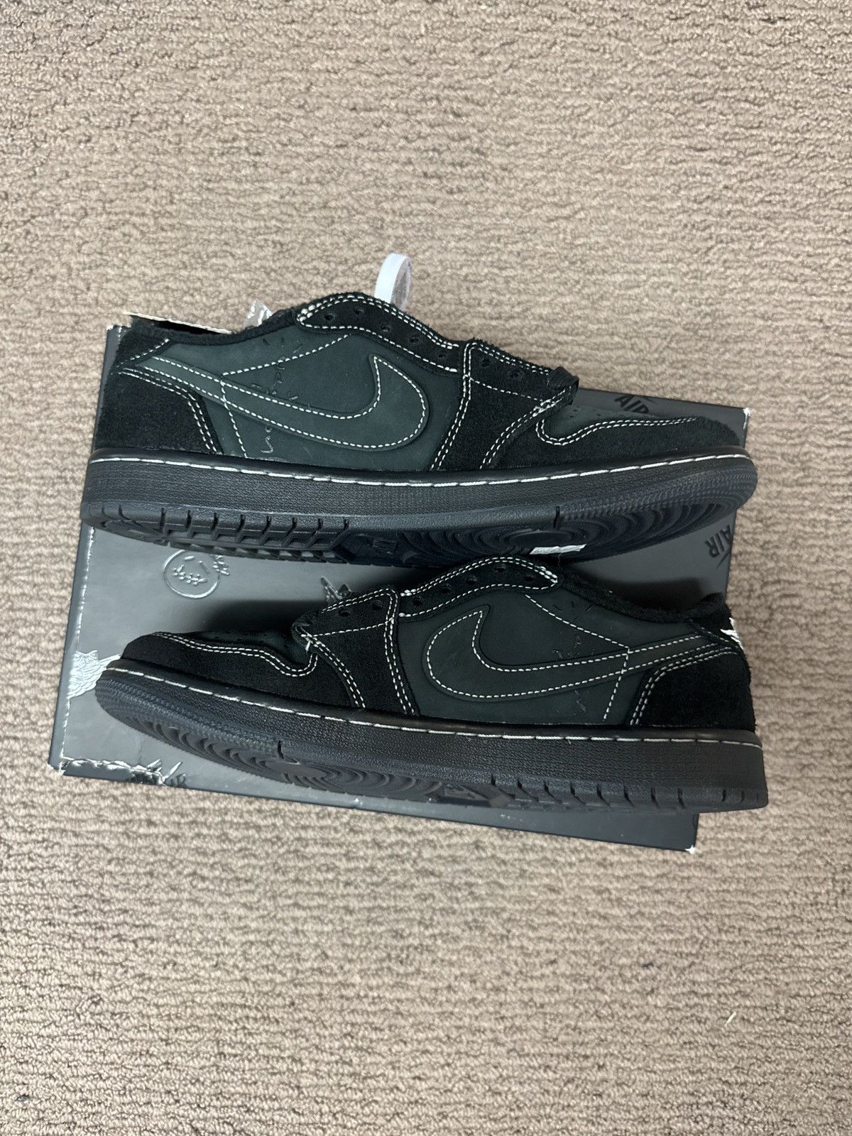Jordan Brand × Travis Scott Travis Scott Jordan 1 Low Size US 7 / EU 40 - 2 Thumbnail