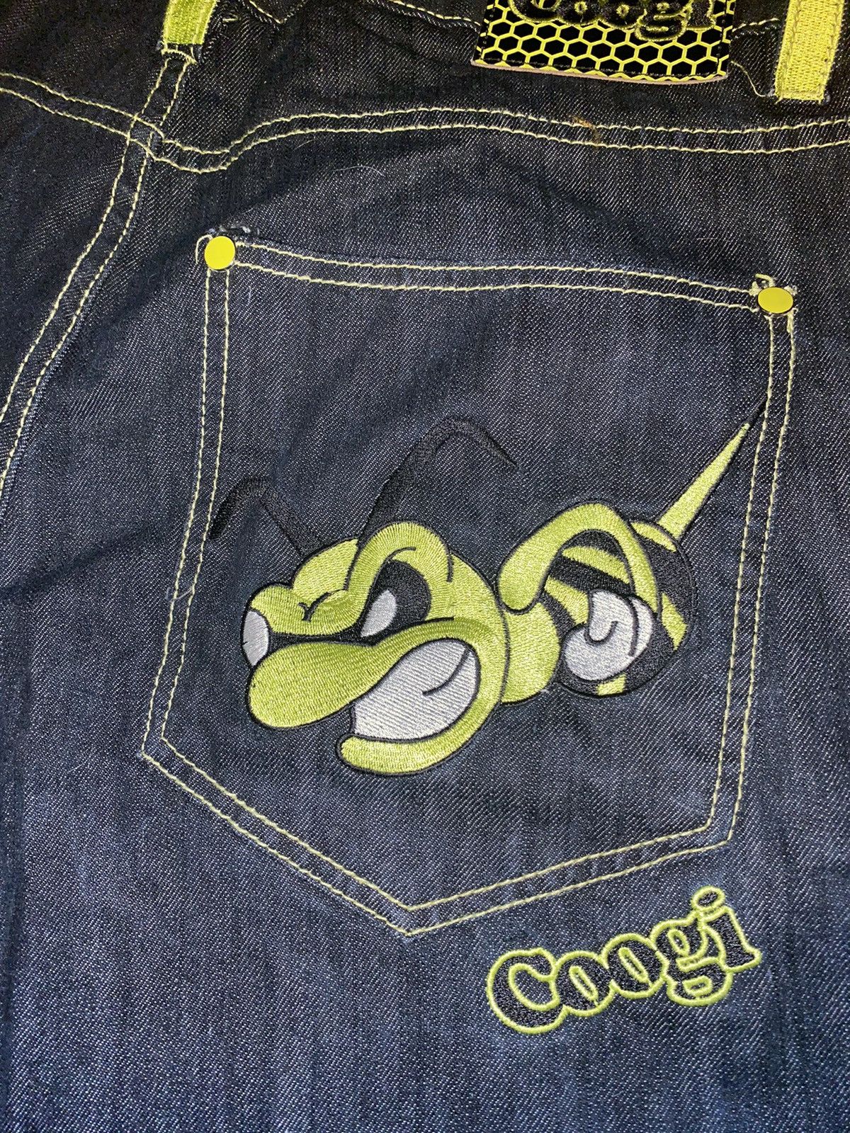 Coogi Coogi Green Bee Embroidery Y2K Denim Size US 34 / EU 50 - 3 Thumbnail
