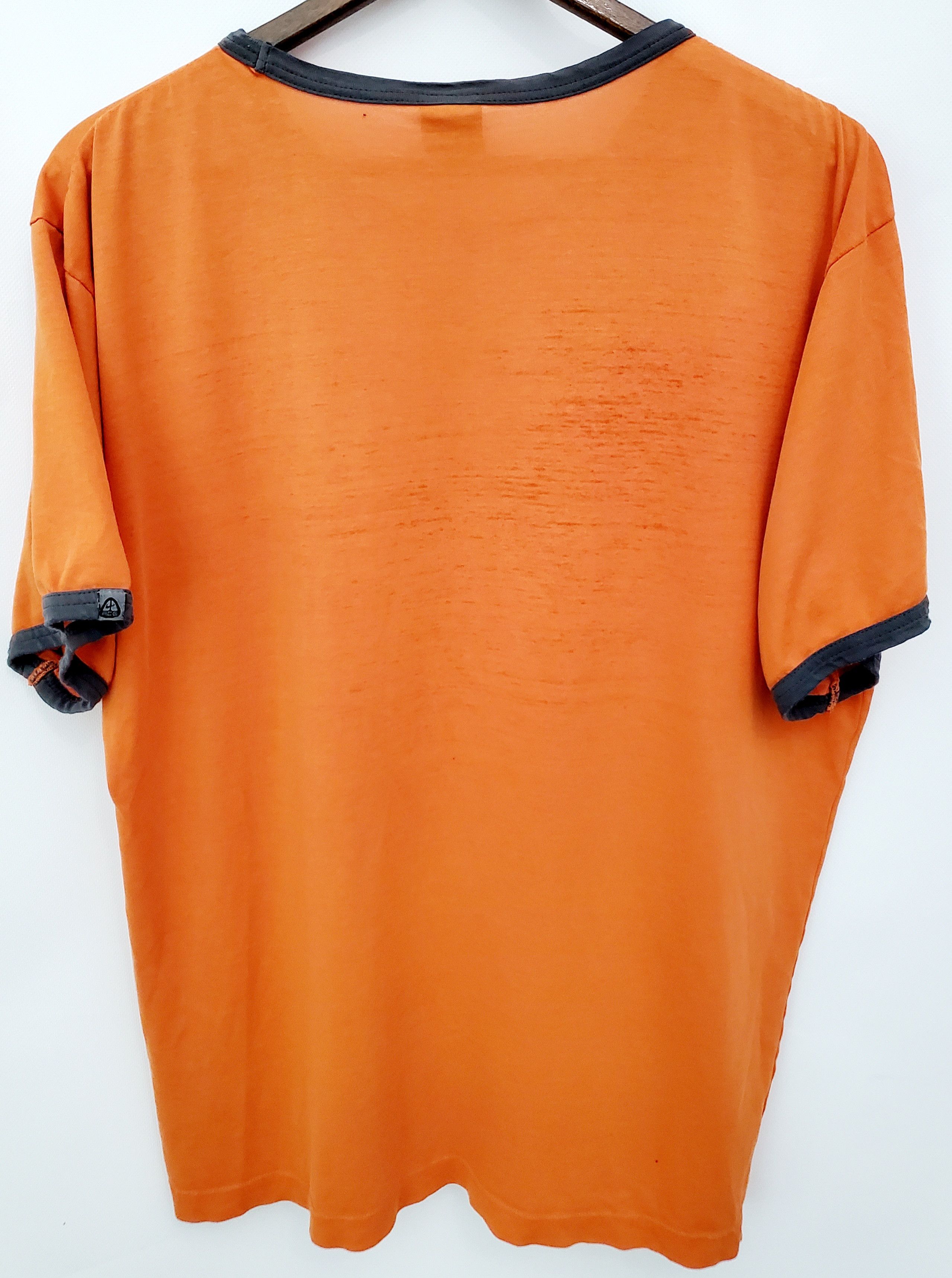 Nike × Nike ACG × Vintage Vintage Nike ACG Big Logo Orange Tshirt size L Size US L / EU 52-54 / 3 - 5 Thumbnail