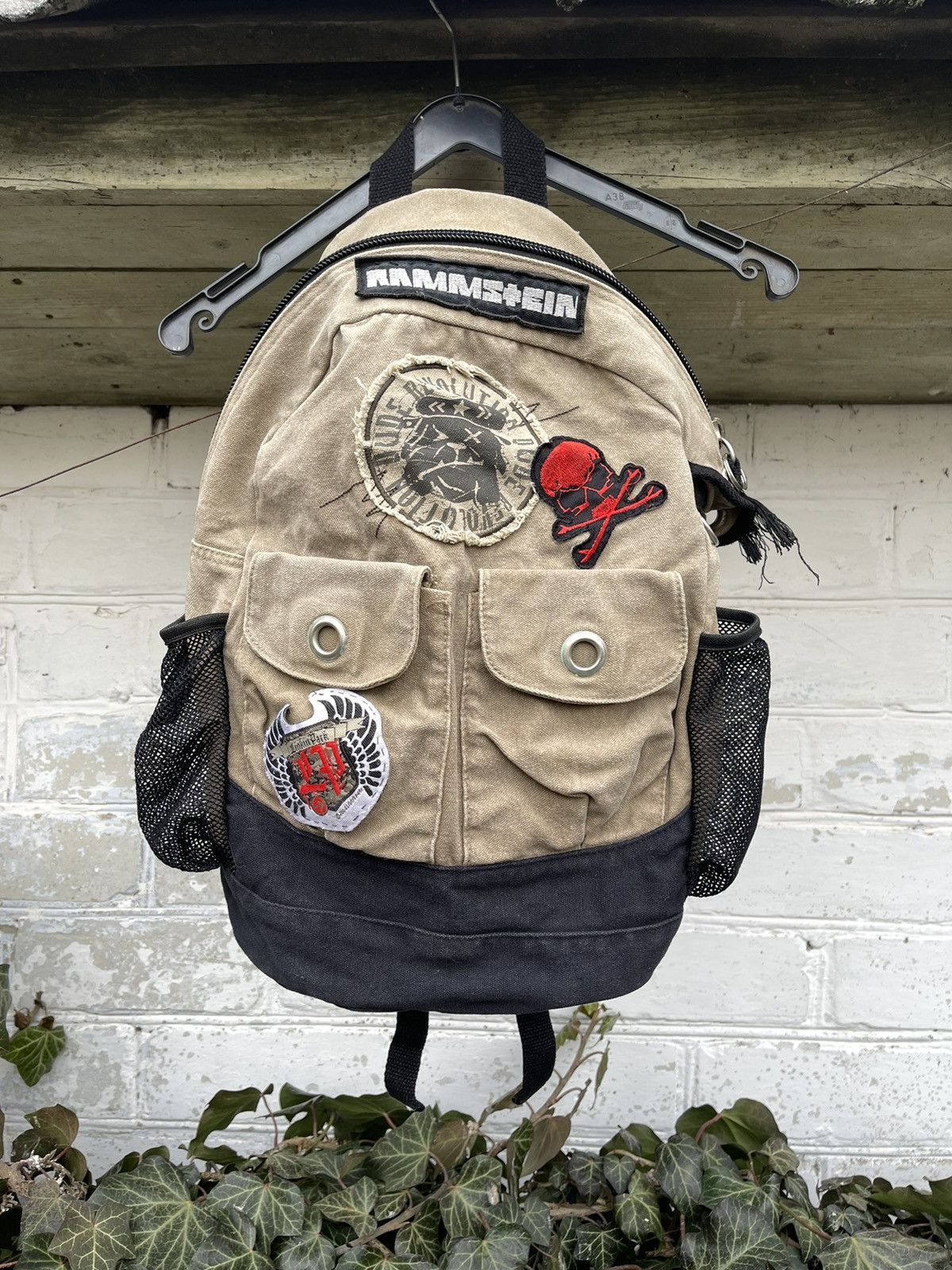 Backpack Vintage Rock Bands Badges Punk Alt Style Y2k Canvas Backpack ...