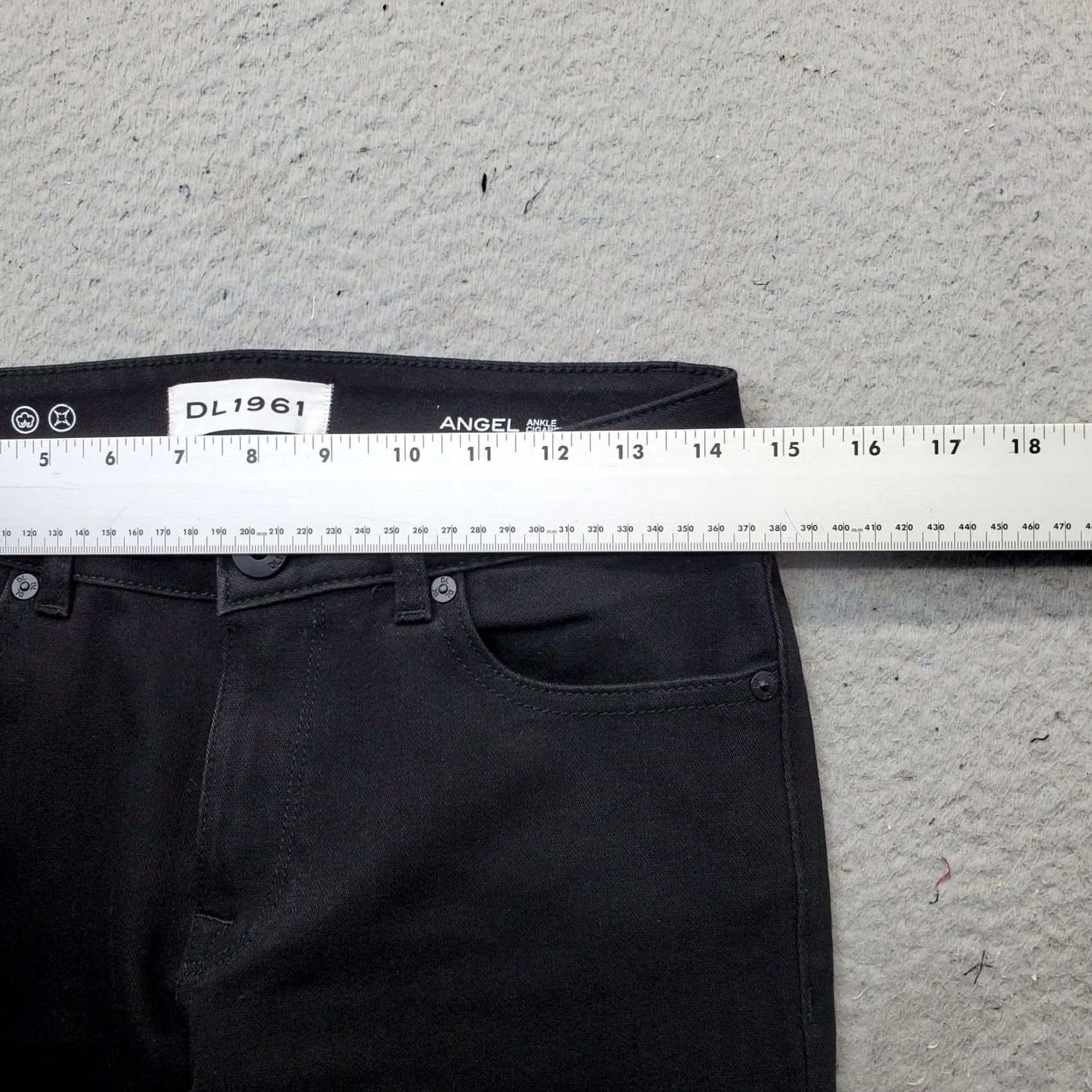 DL1961 DL1961 Angel Straight Jeans Womens 27 Black Denim Dark Wash Cigarette Ankle Slit 5-Pocket Design Regular Fit Size 27" / US 4 / IT 40 - 6 Thumbnail