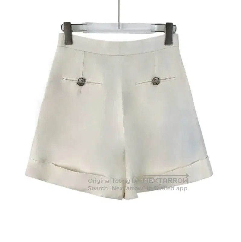 Chanel Chanel Beige Linen Women's Shorts . Size 23" - 2 Thumbnail