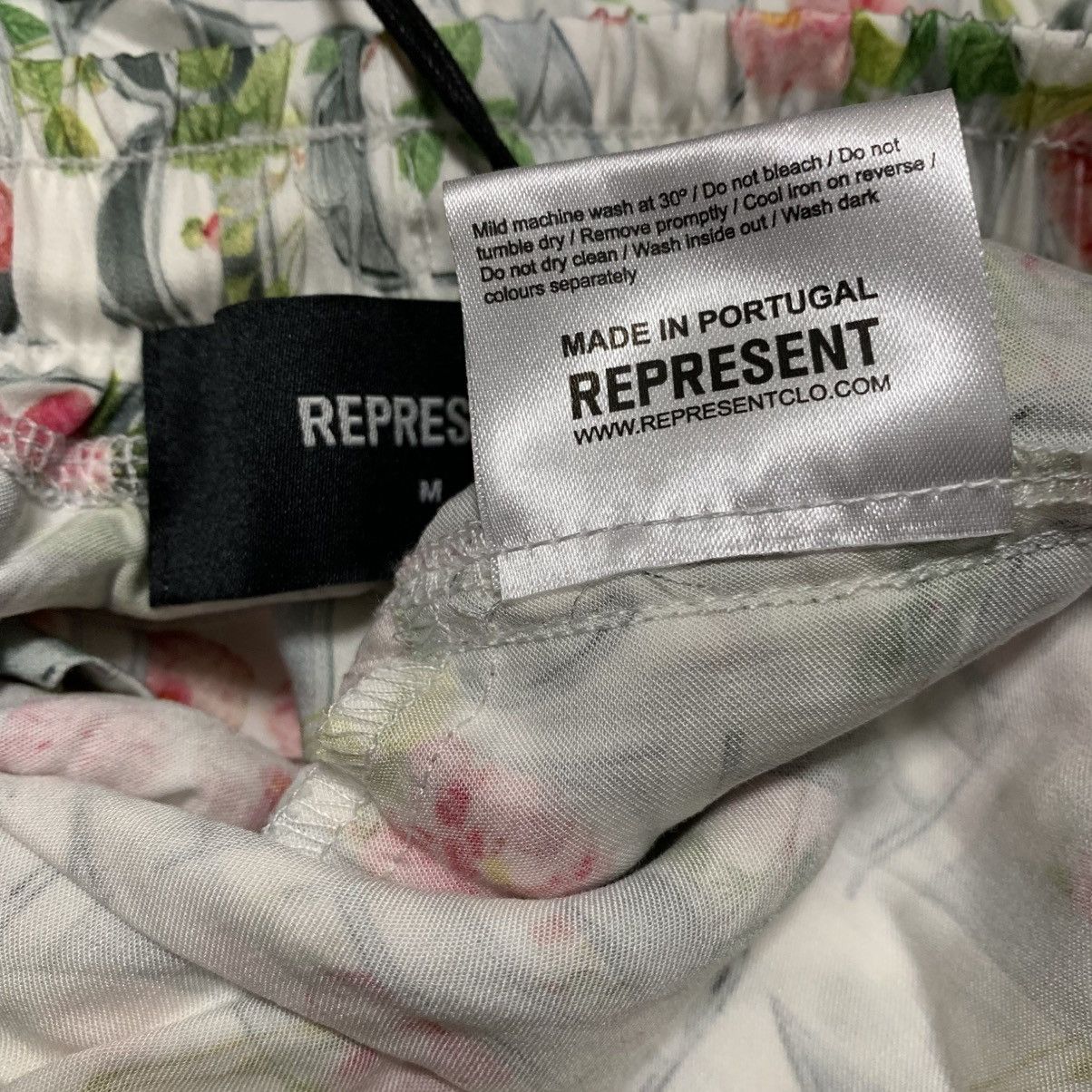 Represent Clo. Represent Medium Shorts White Floral Bottoms Size US 32 / EU 48 - 7 Thumbnail
