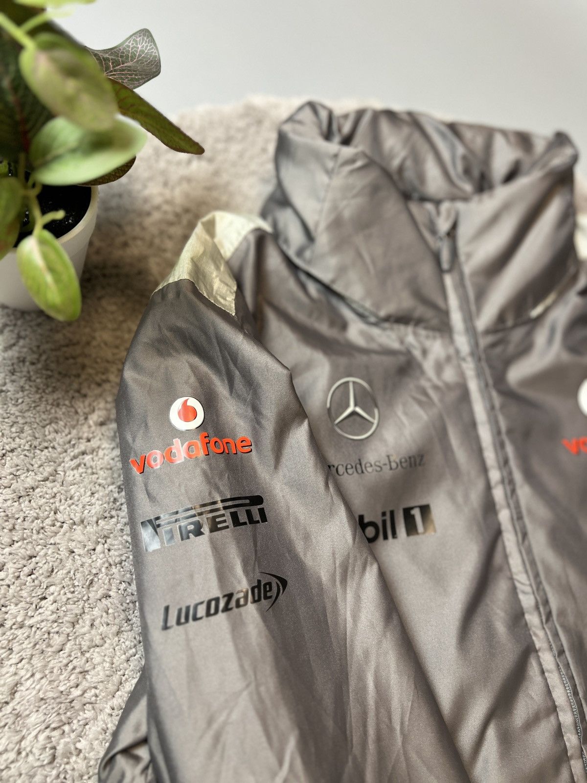 Formula 1 × Mercedes-Benz × Vintage Vodafone McLaren Mercedes F1 Team Jacket Size US XL / EU 56 / 4 - 8 Thumbnail