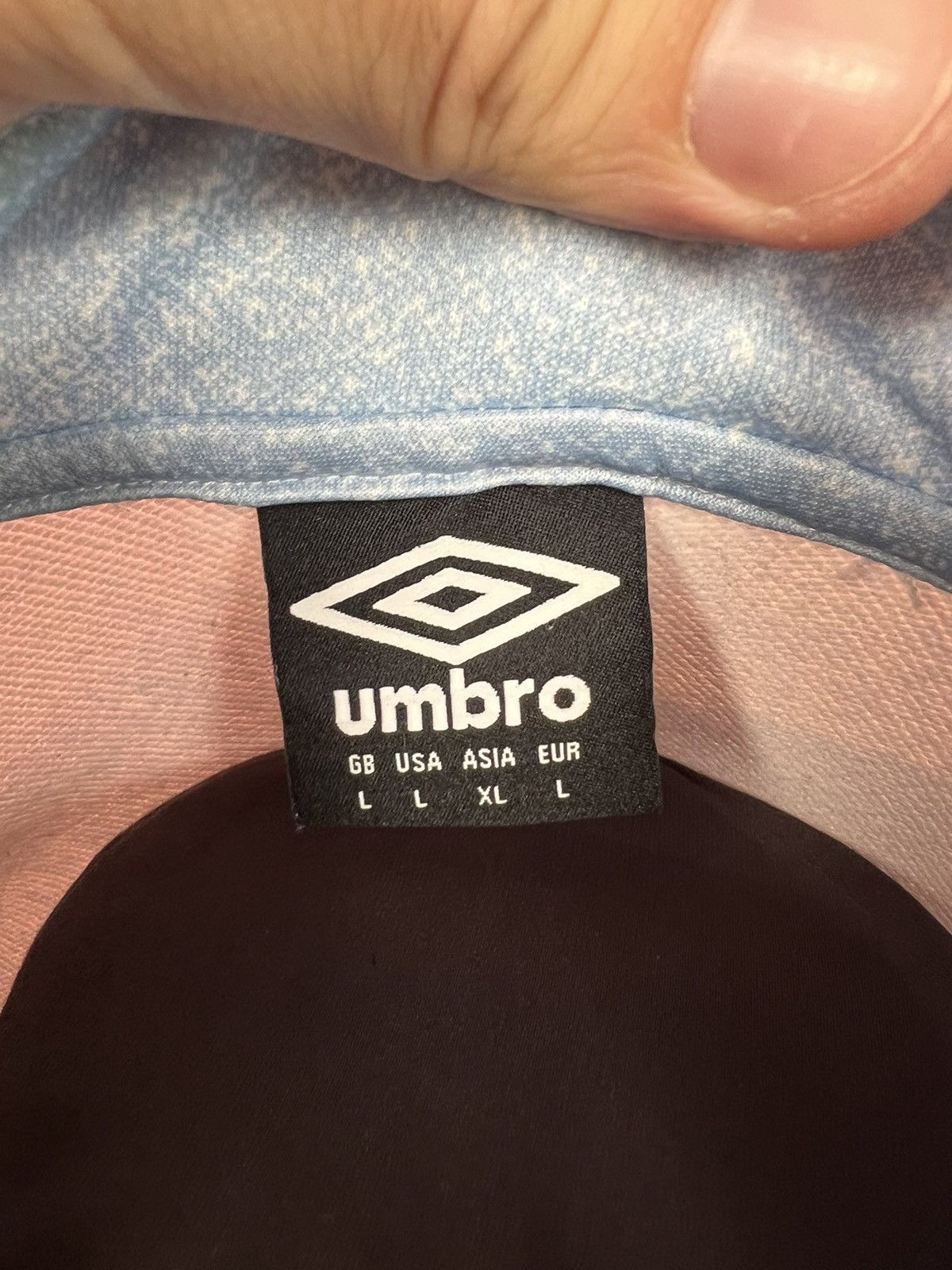 Umbro Umbro west ham united soccer jersey long sleeve 1/3 zip Size US L / EU 52-54 / 3 - 6 Thumbnail