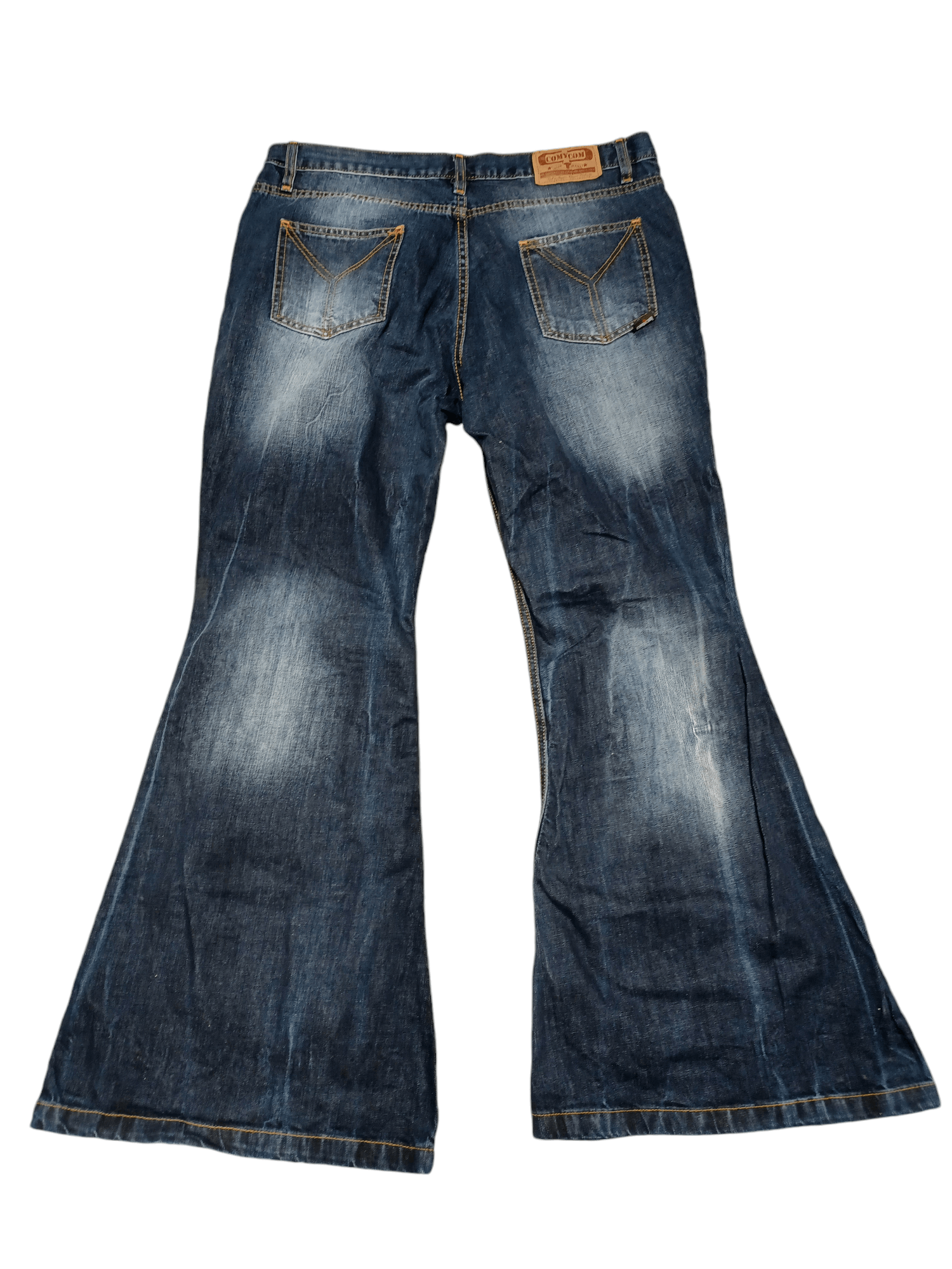 38 CM LEG OPENING FLARED FIRE AVANT GARDE COMYCOM JEANS