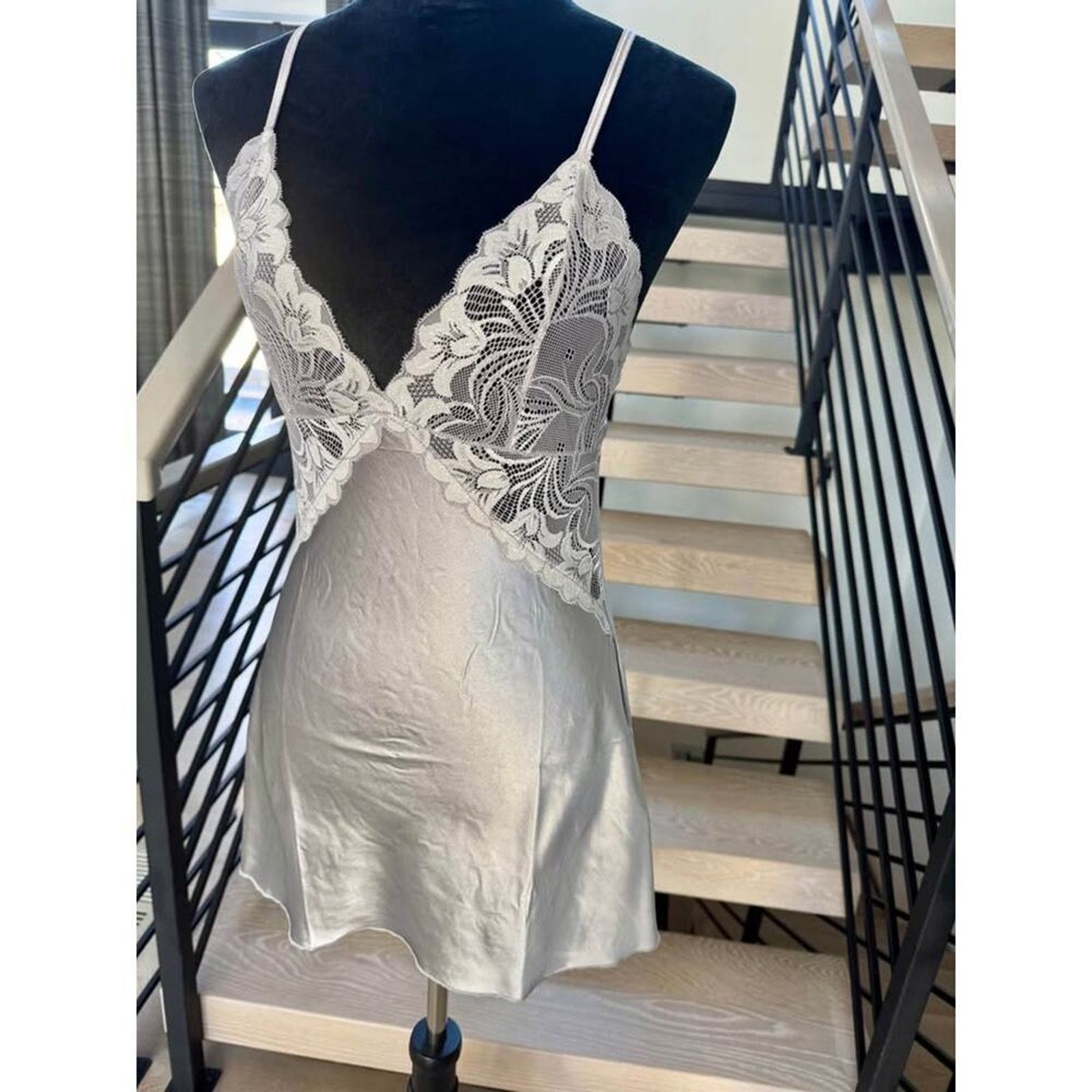 Other Silky Silver Lace Slip Dress Nightie size S Size S / US 4 / IT 40 - 3 Thumbnail