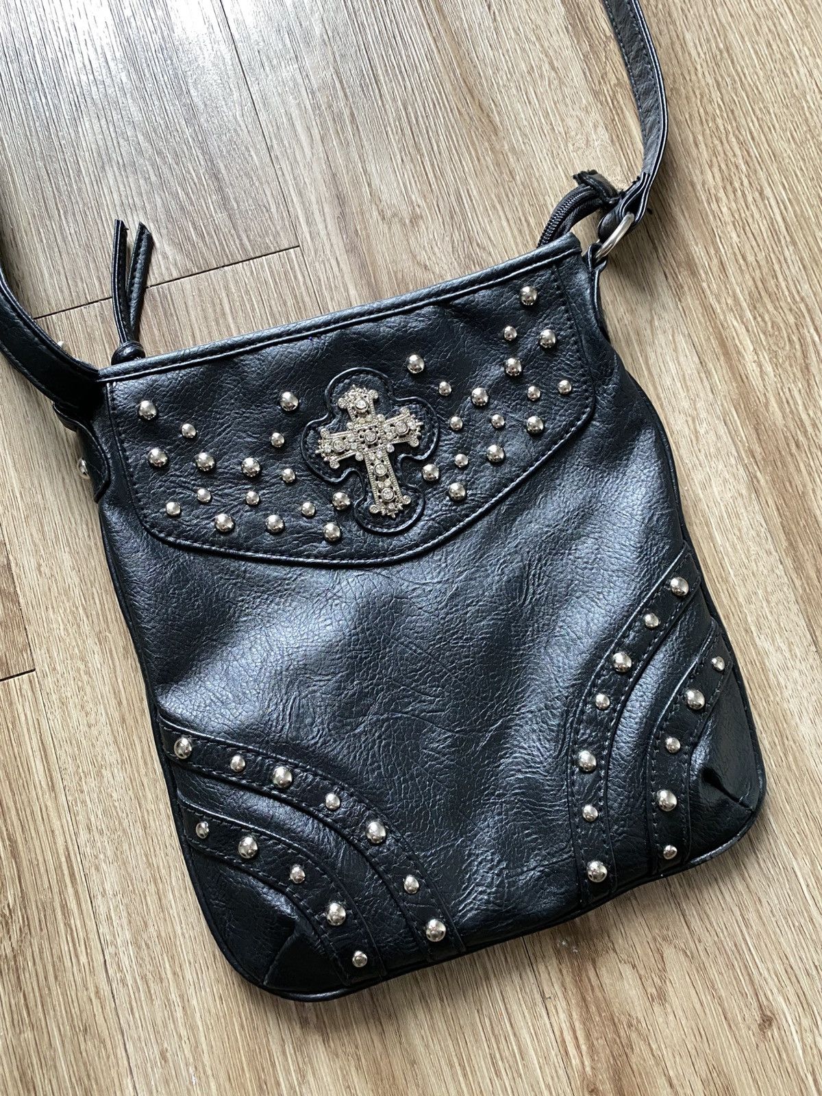 Other Y2K Black Cross Goth Grunge Leather Shoulder Bag Chrome Size ONE SIZE - 3 Thumbnail