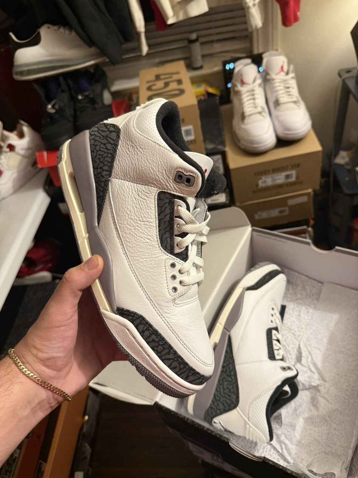 Jordan retro 3 cement grey size 10.5