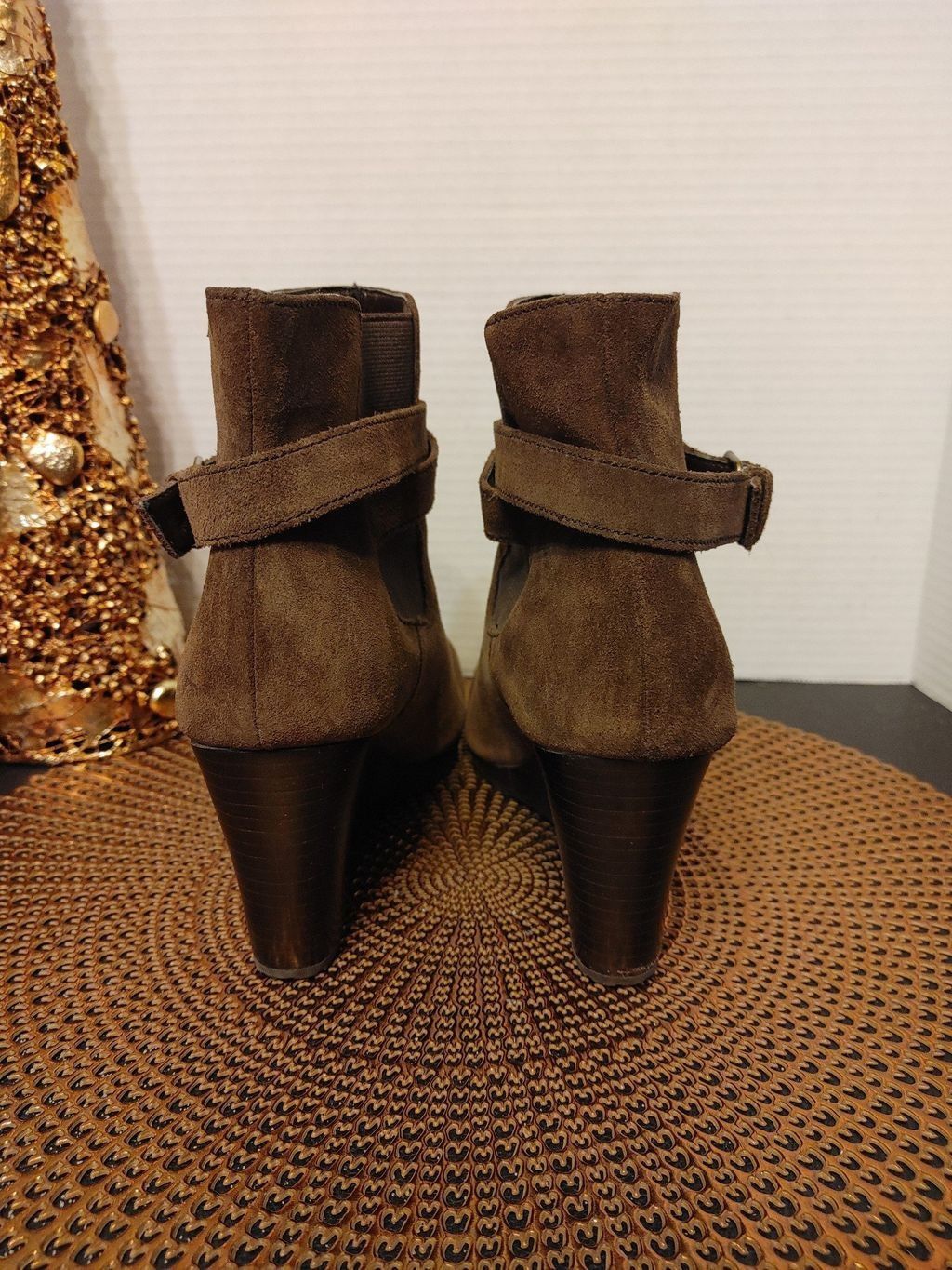 Ralph Lauren Ralph Lauren Yaskine Suede Booties Size 10B Size US 10 / IT 40 - 4 Thumbnail