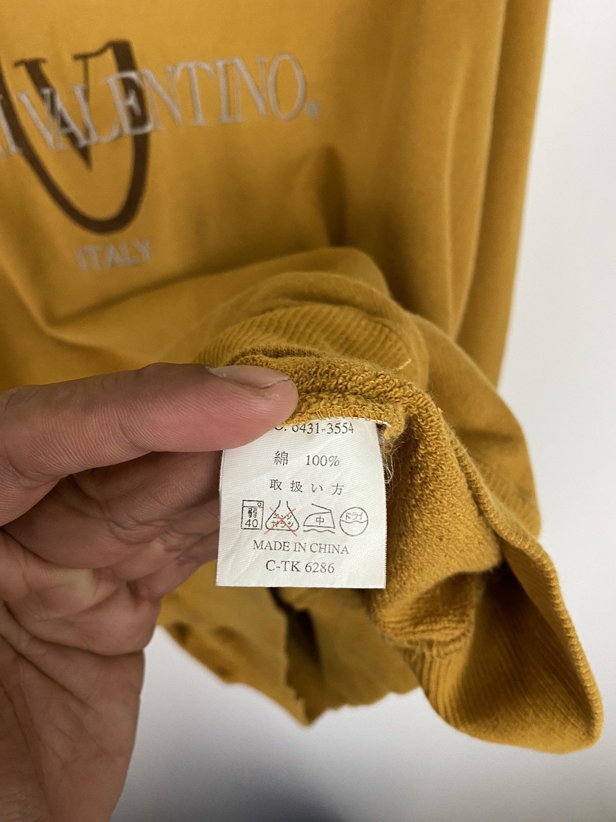 Vintage Vintage Gianni Valentino Big Logo Embroidery Size US L / EU 52-54 / 3 - 10 Thumbnail