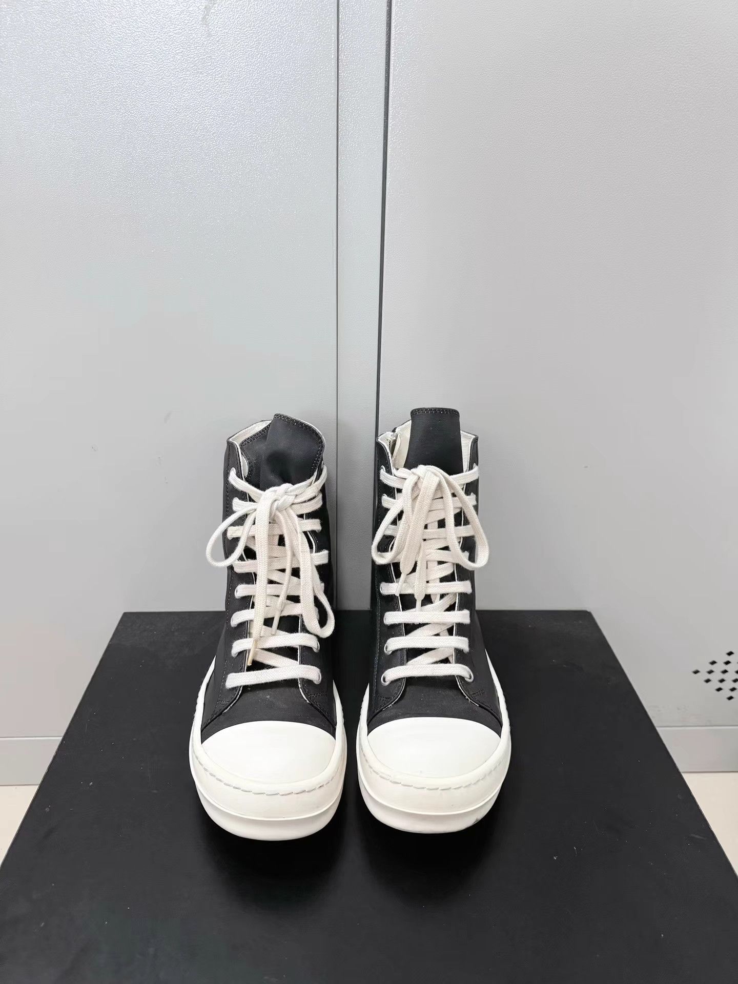 Rick Owens Drkshdw Rick Owens Drkshdw waxed canvas high-top sneakers Size US 6.5 / IT 36.5 - 2 Thumbnail