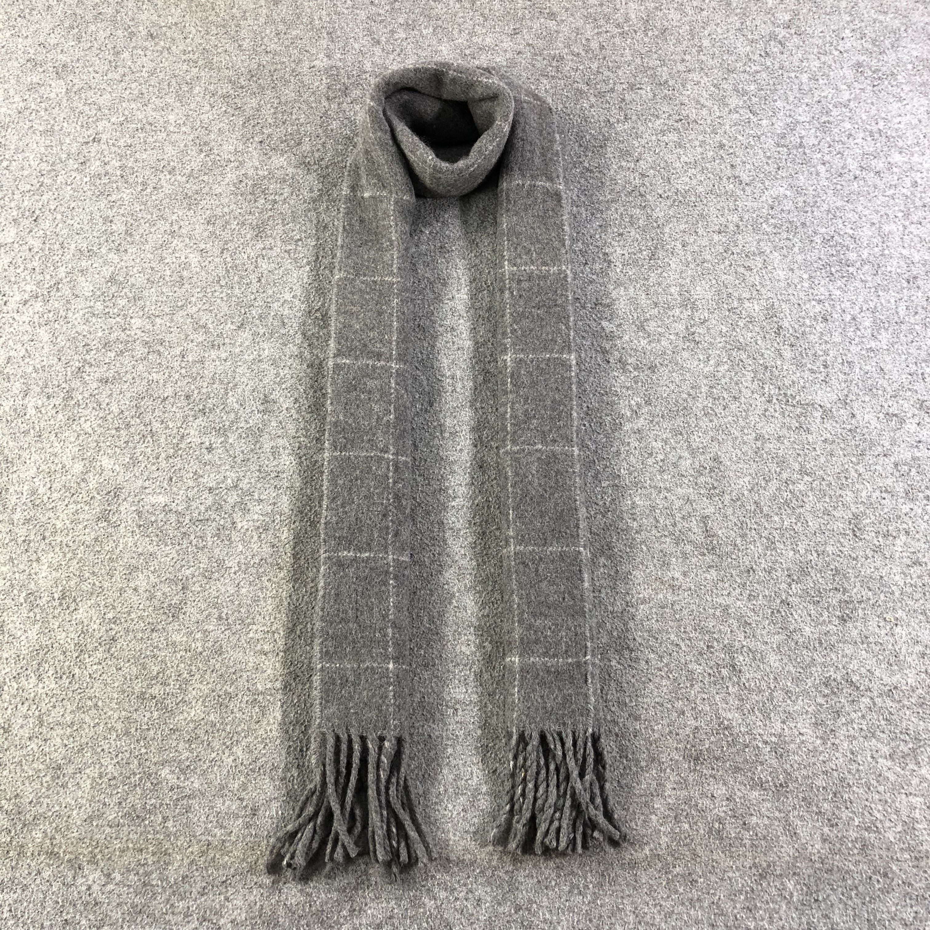 Polo Ralph Lauren Polo Ralph Lauren Grey Wool Scarf Muffler V1294 Size ONE SIZE - 1 Thumbnail