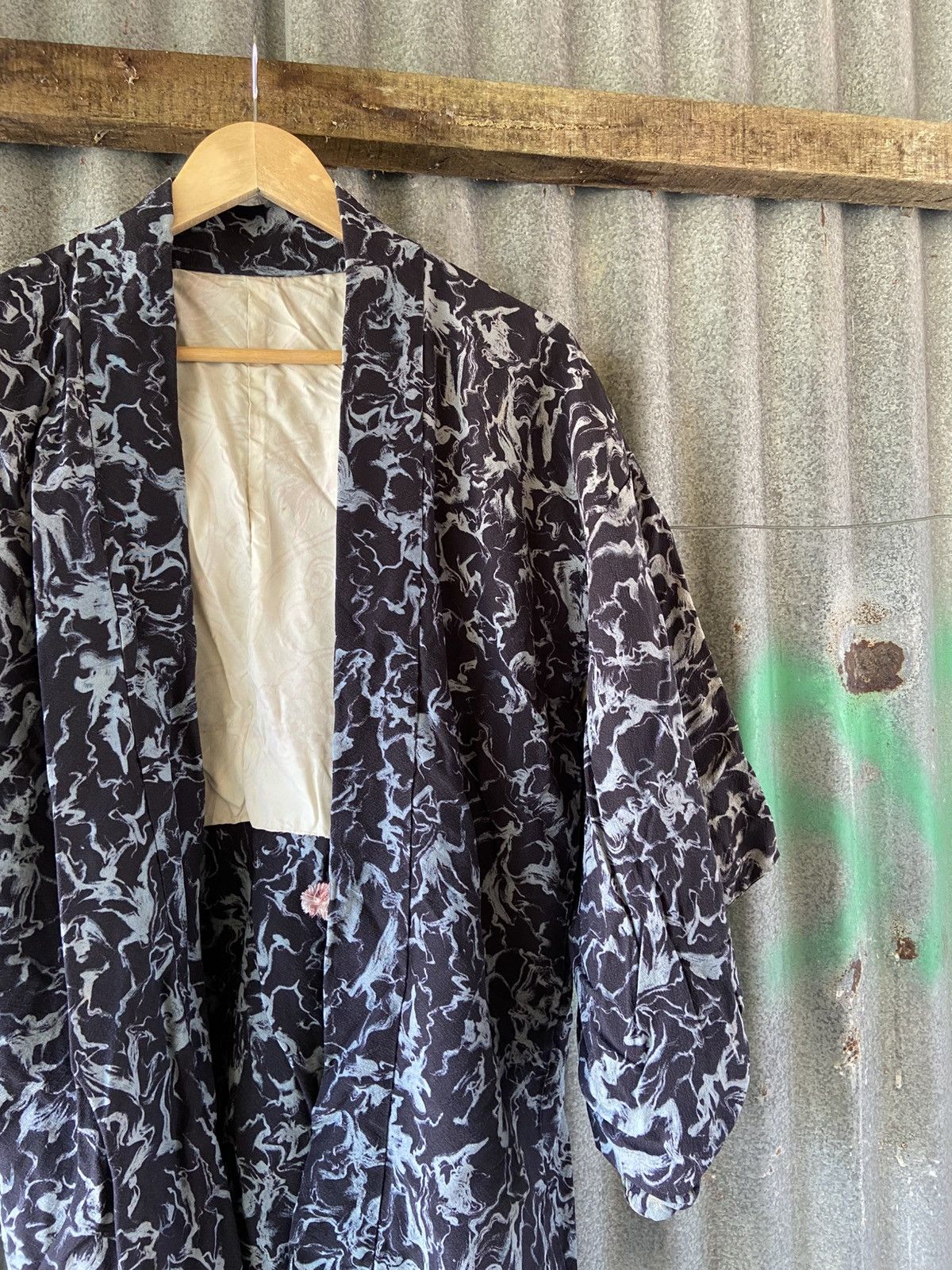 Komono monochrome abstract marble print or smoky camo pattern Size US M / EU 48-50 / 2 - 3 Thumbnail
