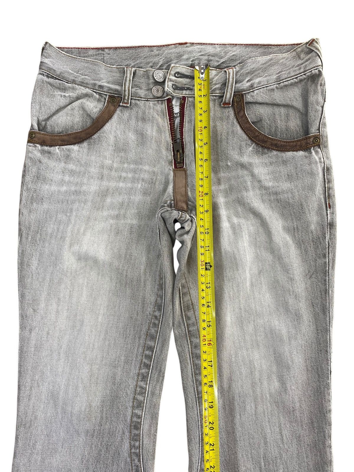 Japanese Brand Japanese Brand Faded Light Wash Style Flare Jeans Size US 34 / EU 50 - 8 Thumbnail