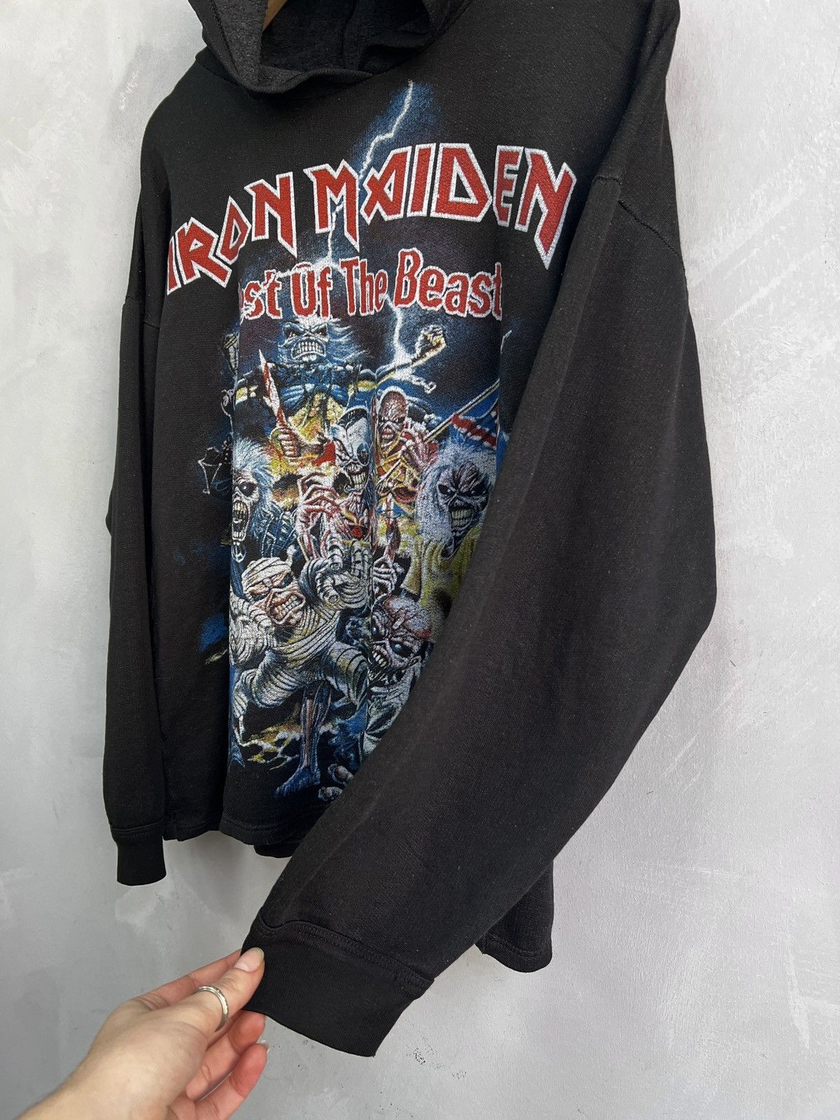 Iron Maiden 1998 iron Maiden tour hoodie Best of the Beast punk Size US M / EU 48-50 / 2 - 5 Thumbnail