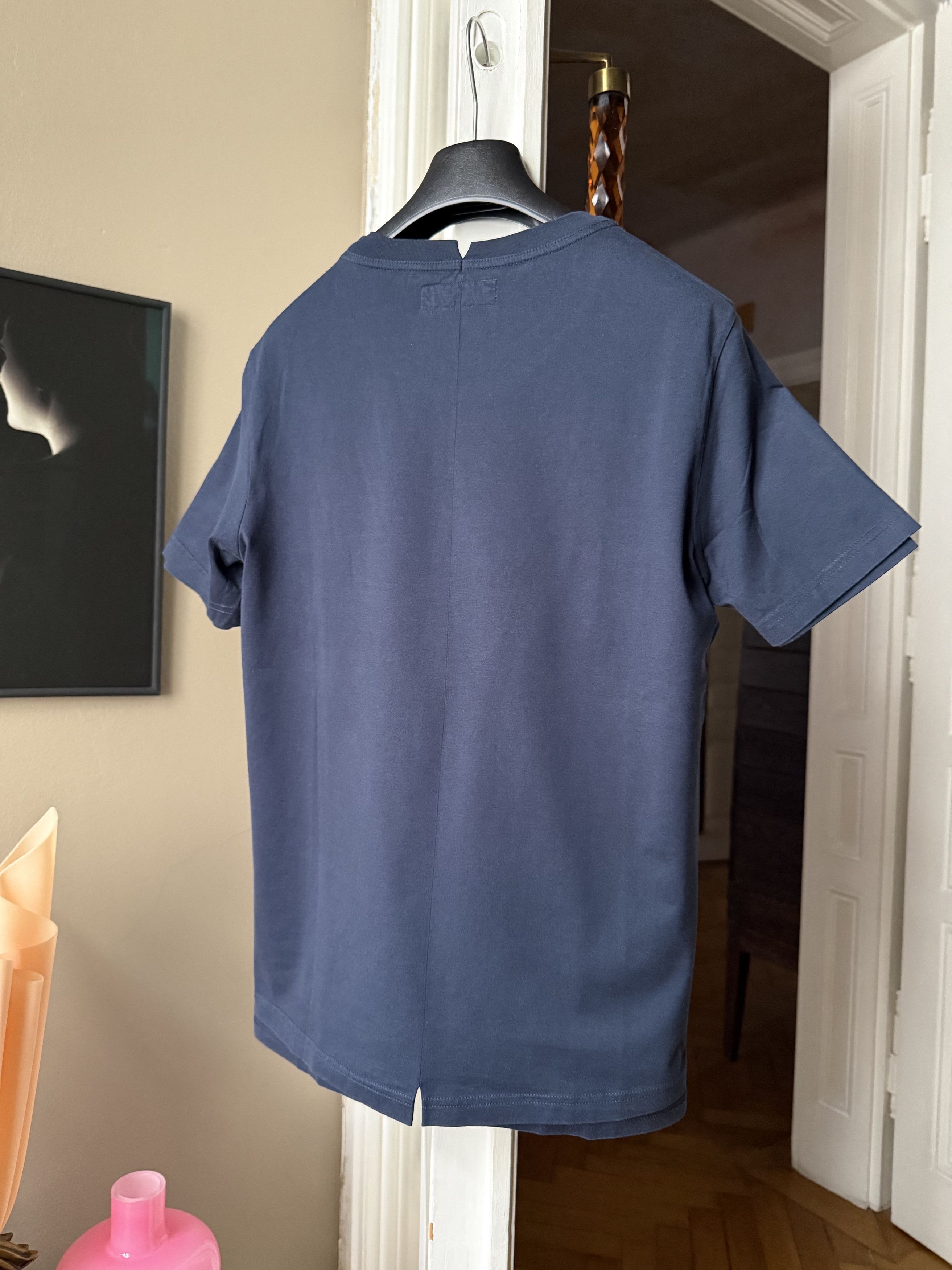 Hussein Chalayan HUSSEIN CHALAYAN DOUBLE T-SHIRT WORN TWICE IN SIZE IT-44 Size US S / EU 44-46 / 1 - 4 Thumbnail