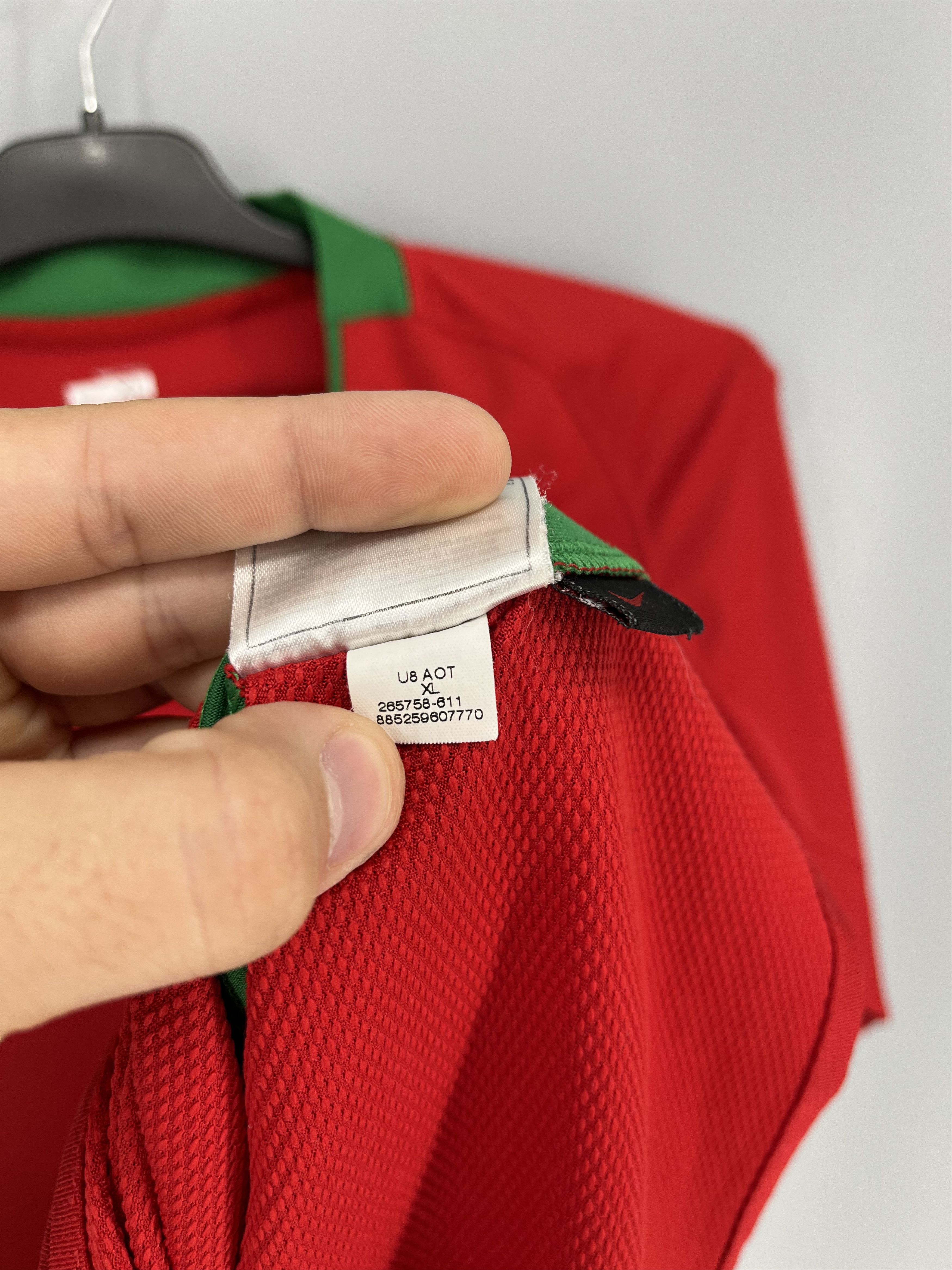 Nike Vintage Nike Portugal Soccer Jersey Football World Cup Size US S / EU 44-46 / 1 - 10 Thumbnail
