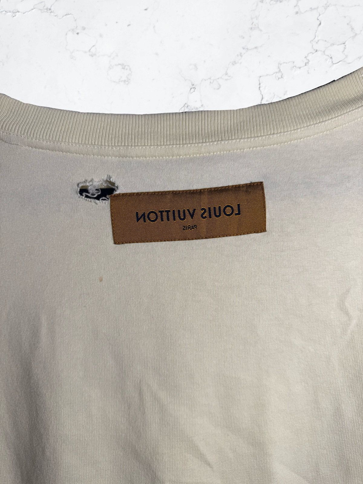 Louis Vuitton Distressed Louis Vuitton Plain Splatter Paint rework Tshirt Size US L / EU 52-54 / 3 - 3 Thumbnail