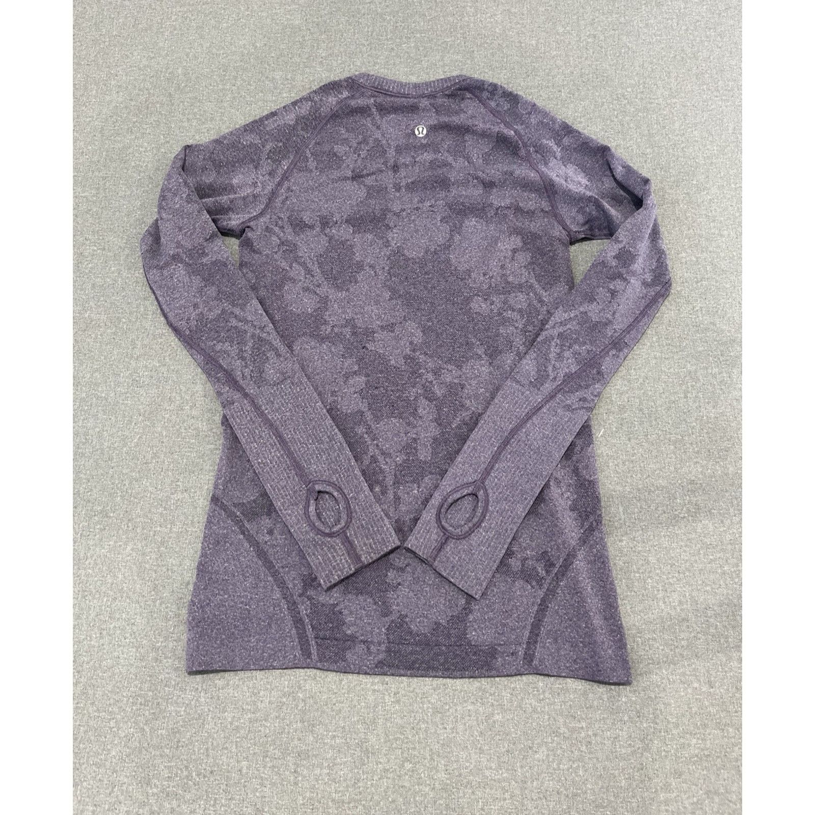 Lululemon Lululemon Swiftly Tech Long Sleeve 2.0 Race Length Size 4 Size S / US 4 / IT 40 - 2 Thumbnail