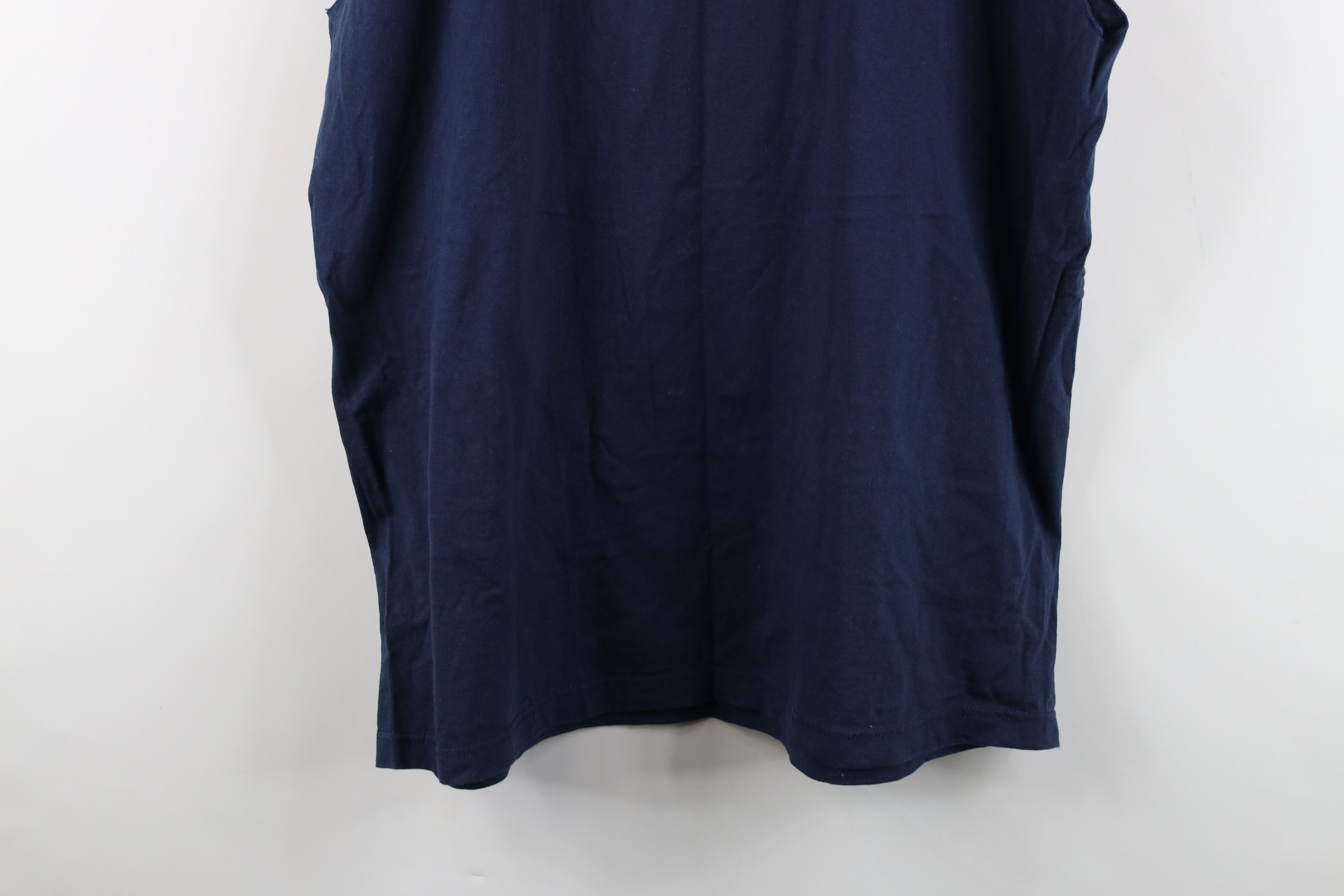 Vintage Vintage 90s Cleveland Indians Baseball Muscle T-Shirt USA Size US XXL / EU 58 / 5 - 11 Thumbnail