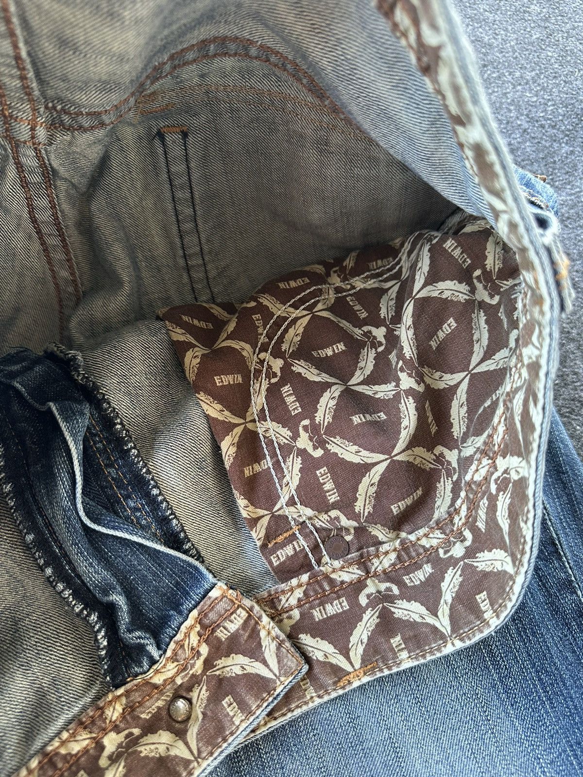 Edwin Edwin Ex Vintage Buffalo Head Flare Distressed Denim F98 Size US 34 / EU 50 - 12 Thumbnail