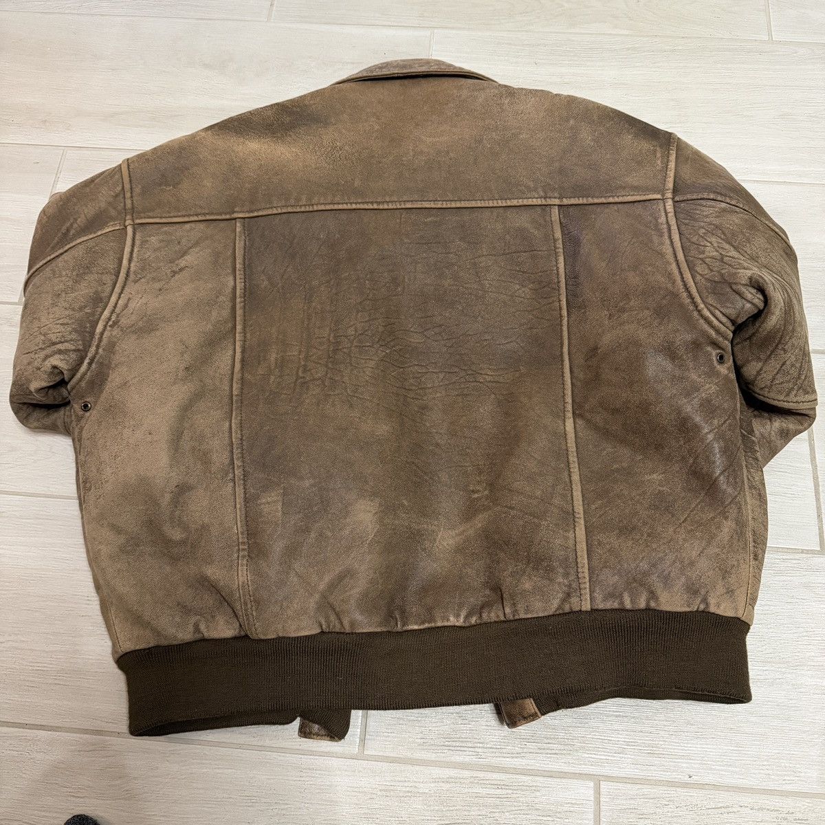 Other 80s lambskin A-2 aviator bomber jacket Size US L / EU 52-54 / 3 - 10 Thumbnail