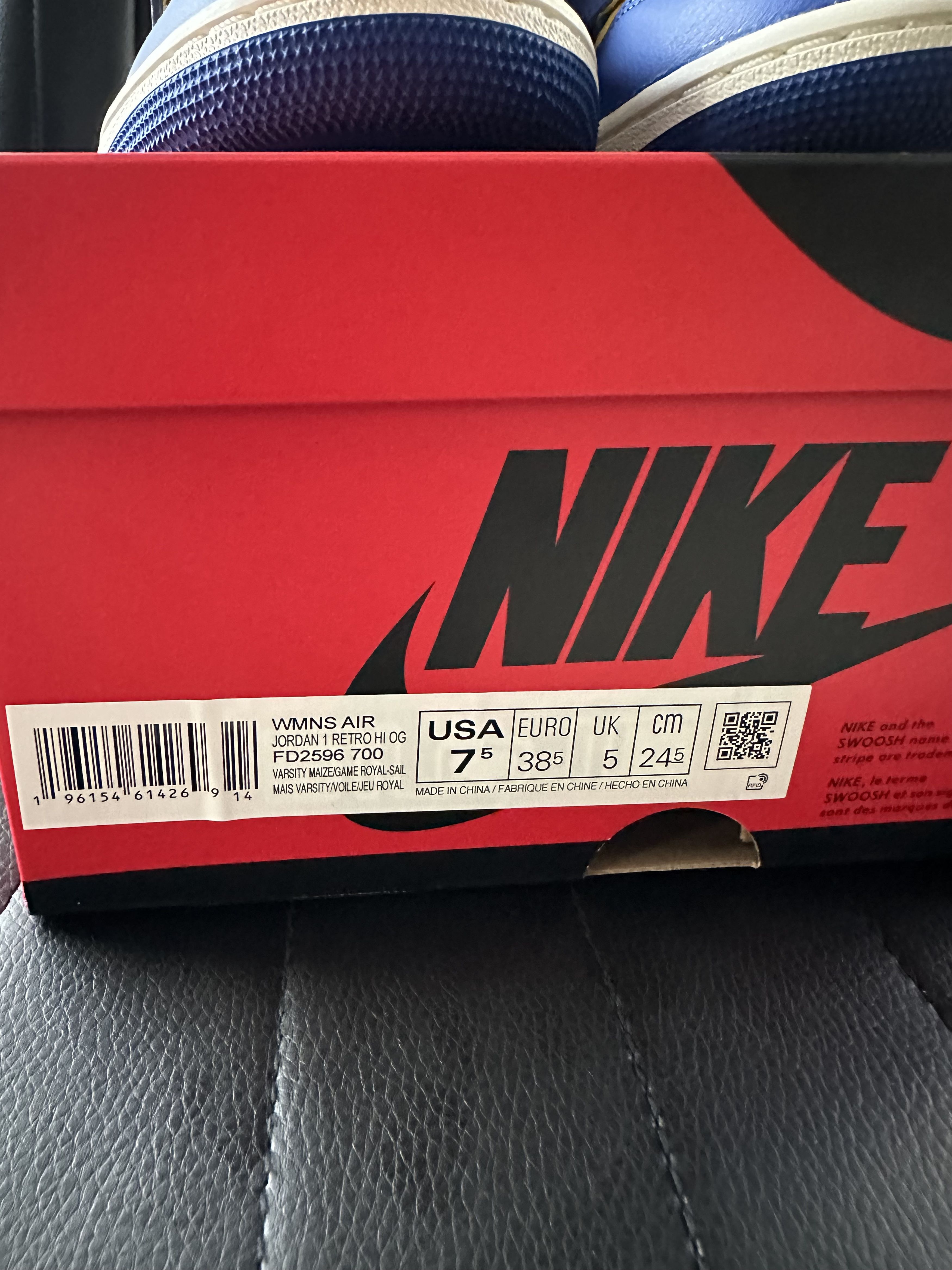 Jordan Brand × Nike PREOWNED WMNS JORDAN 1 RETRO HIGH OG "REVERSE LANEY" Size US 7.5 / IT 37.5 - 17 Thumbnail