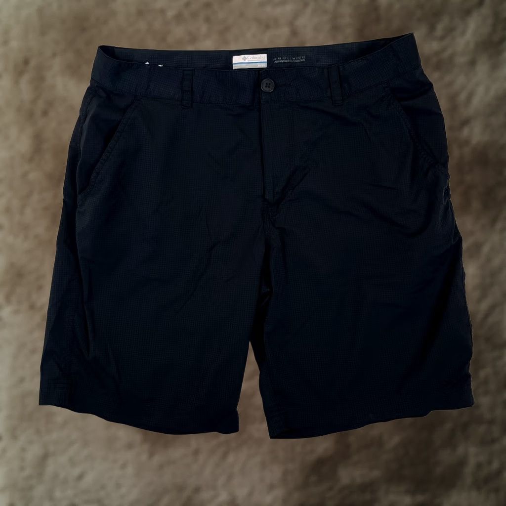 Vintage Columbia Omni-Wick Hiking Shorts Mens 36 Black Quick Dry Athletic Size US 36 / EU 52 - 1 Thumbnail