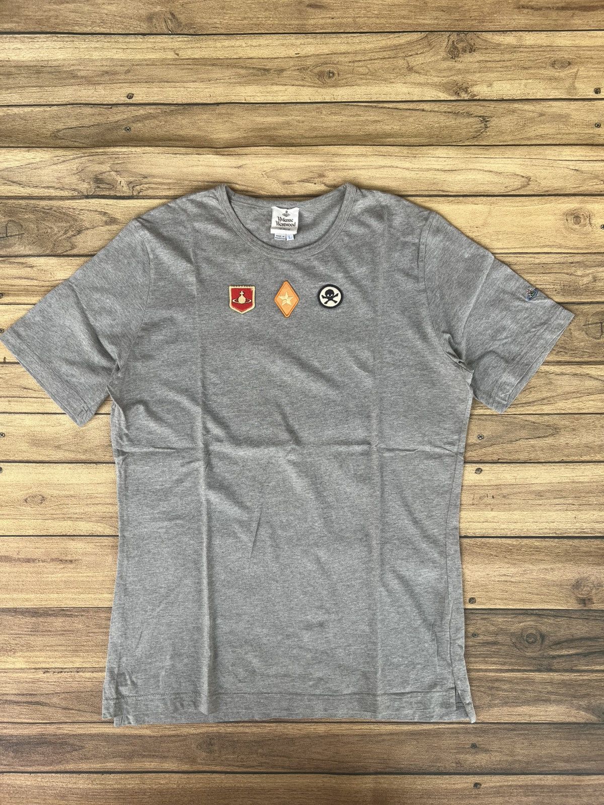Vivienne Westwood Vivienne westwood with patch and logo on sleeve Size US L / EU 52-54 / 3 - 1 Thumbnail