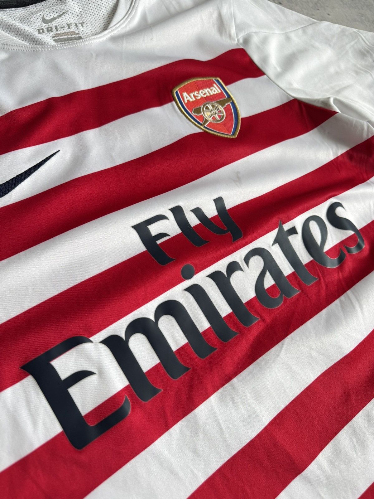 Nike Jersey Nike Arsenal Fly Emirates Ronaldo Size US M / EU 48-50 / 2 - 3 Thumbnail