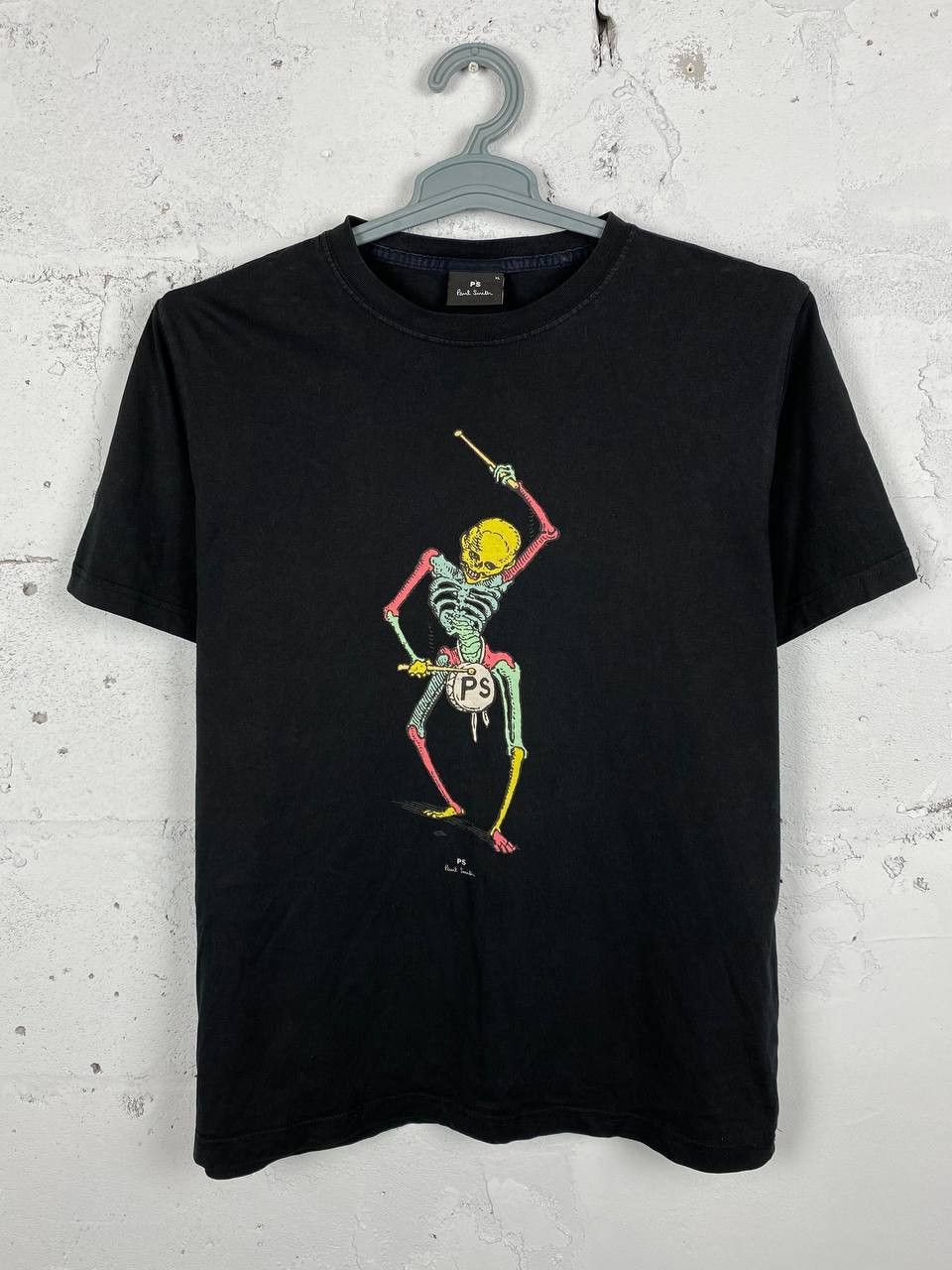 Paul Smith × Vintage Paul Smith Vintage T-Shirt Skeleton Scull Print Size US XL / EU 56 / 4 - 1 Thumbnail